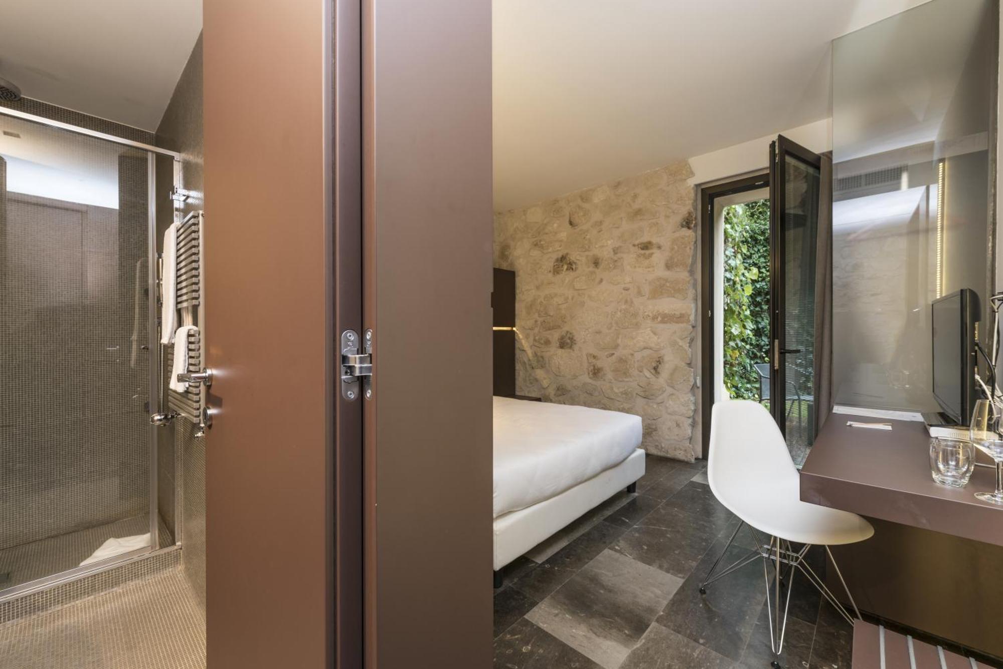 Superior Double or Twin Room Patio