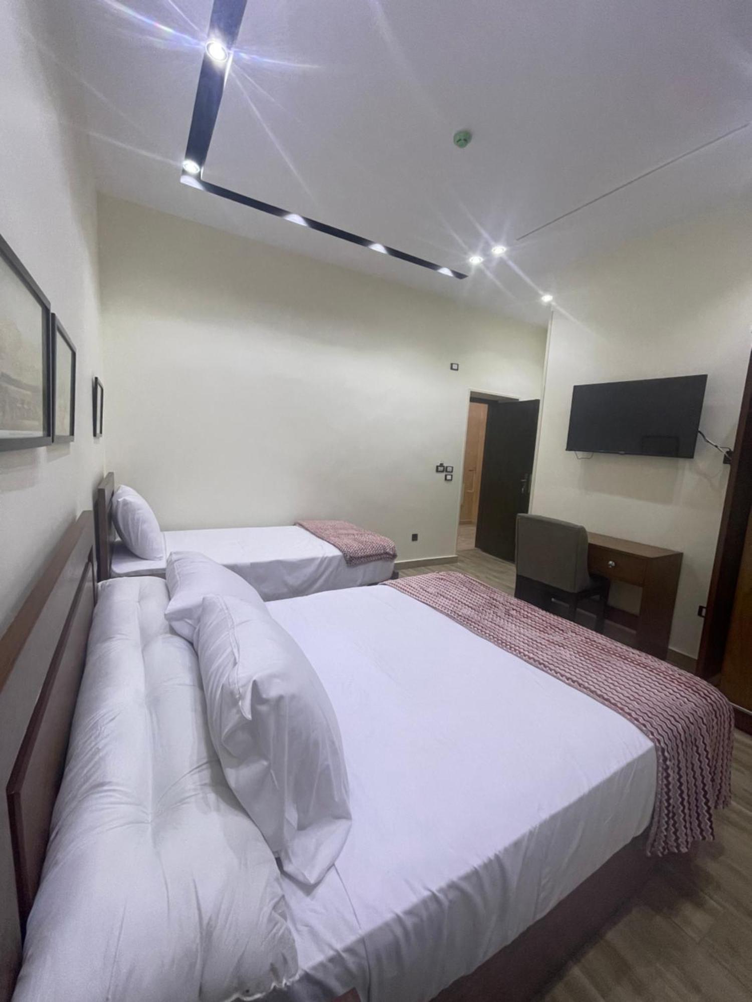 Double or Twin Room Bathroom