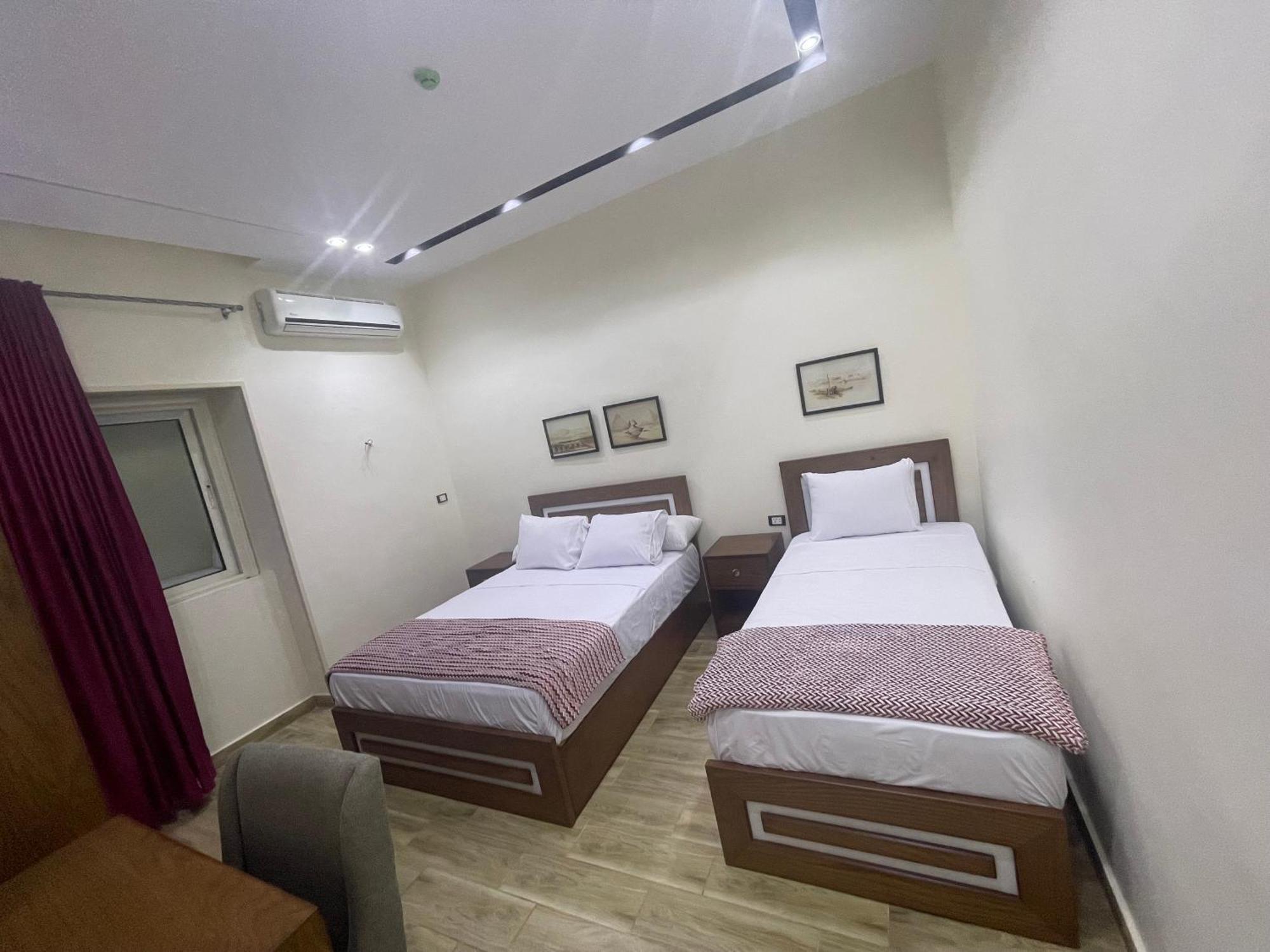 Double or Twin Room Bathroom