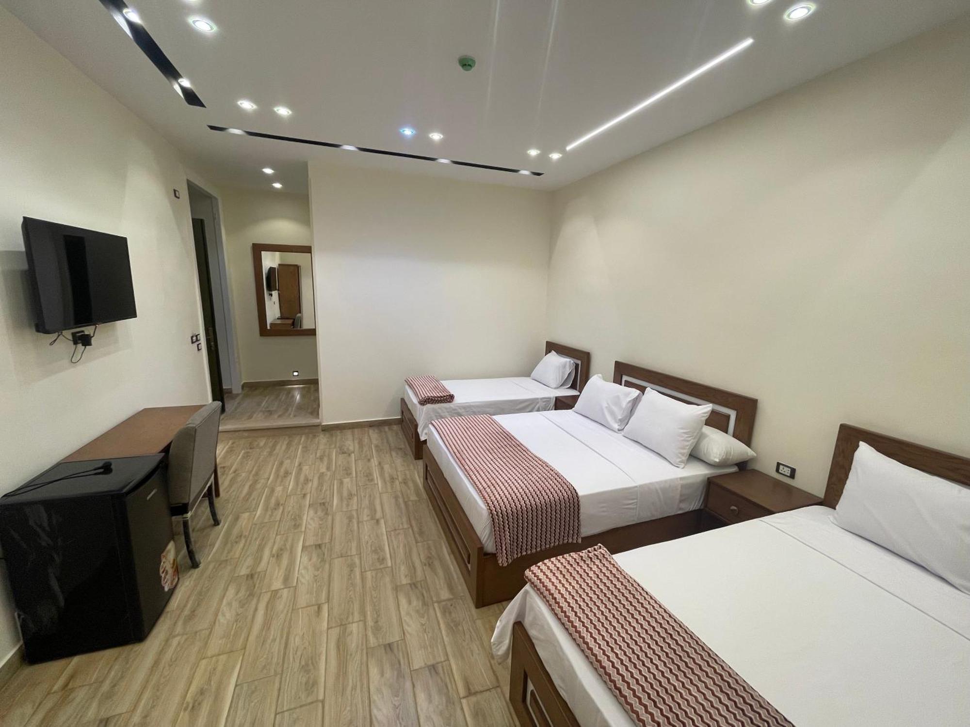 Quadruple Room Bathroom