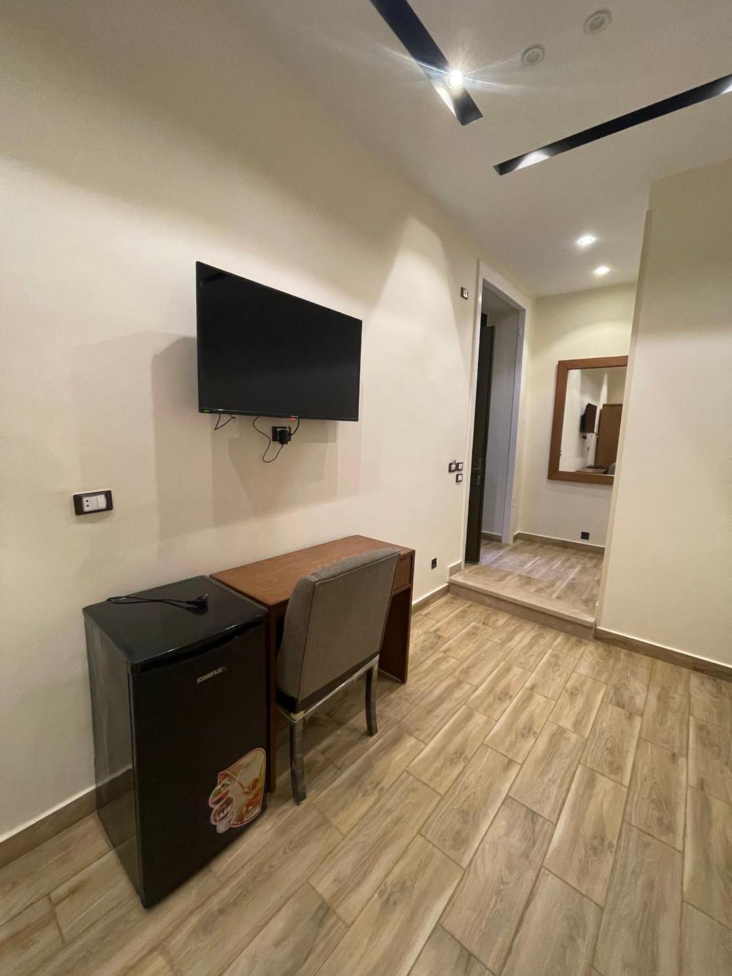 Double or Twin Room Bathroom