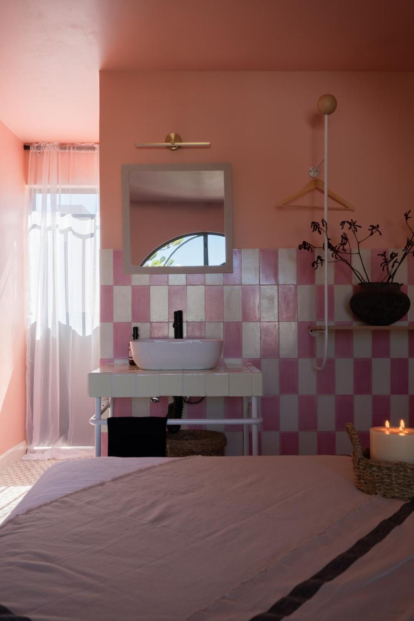 Double Room Private Bathroom
