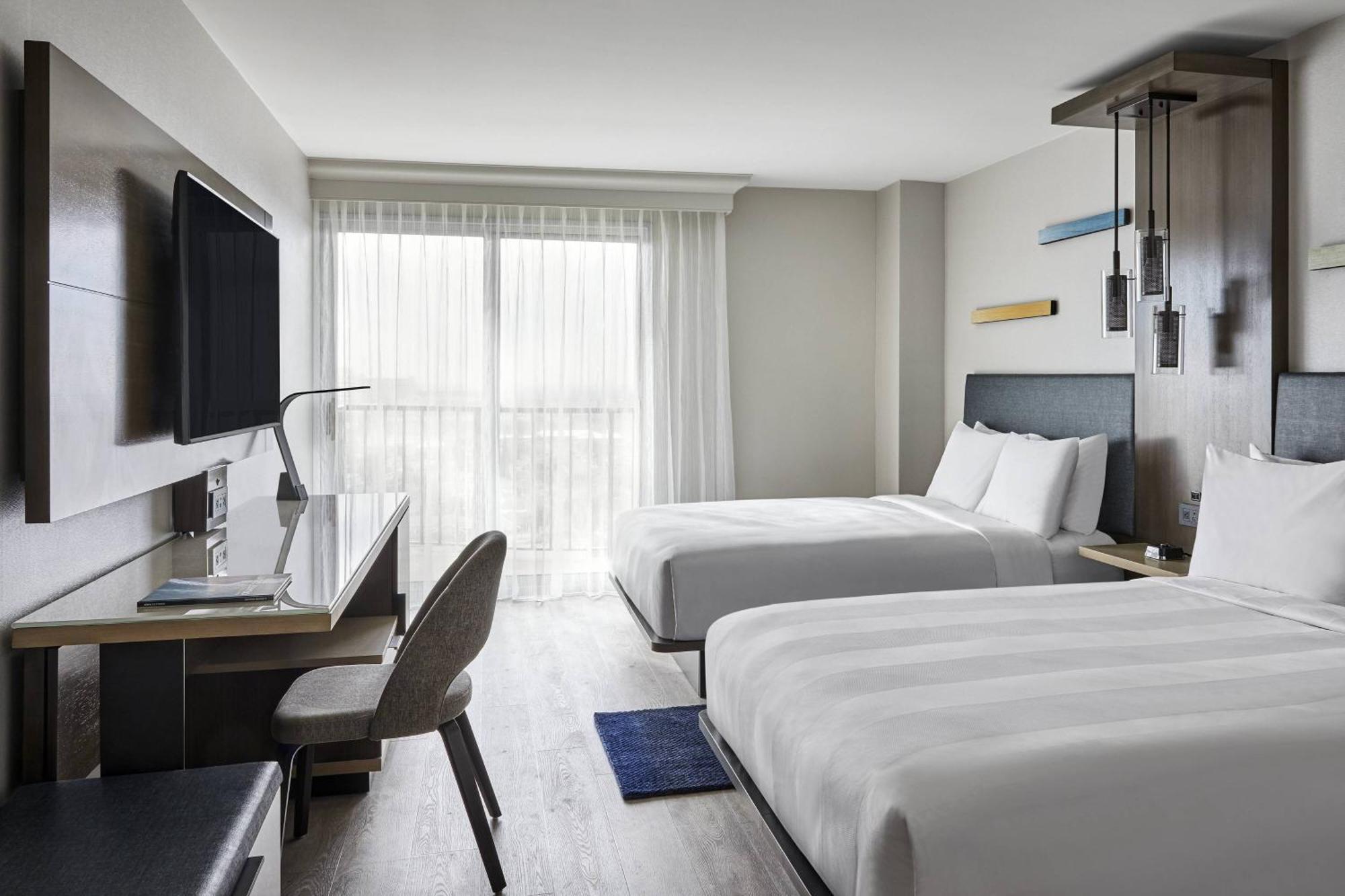 Standard 2 Queen Beds