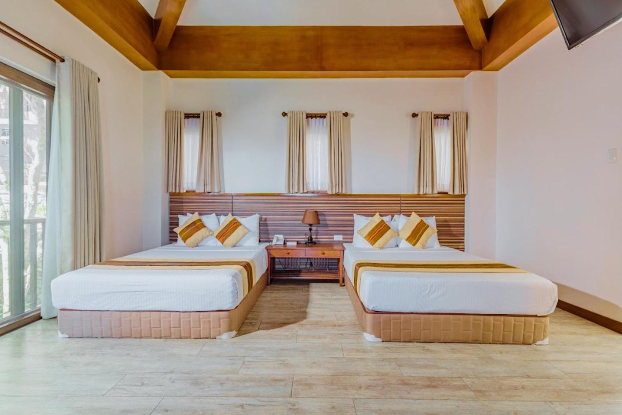 Double Room with Mountain View