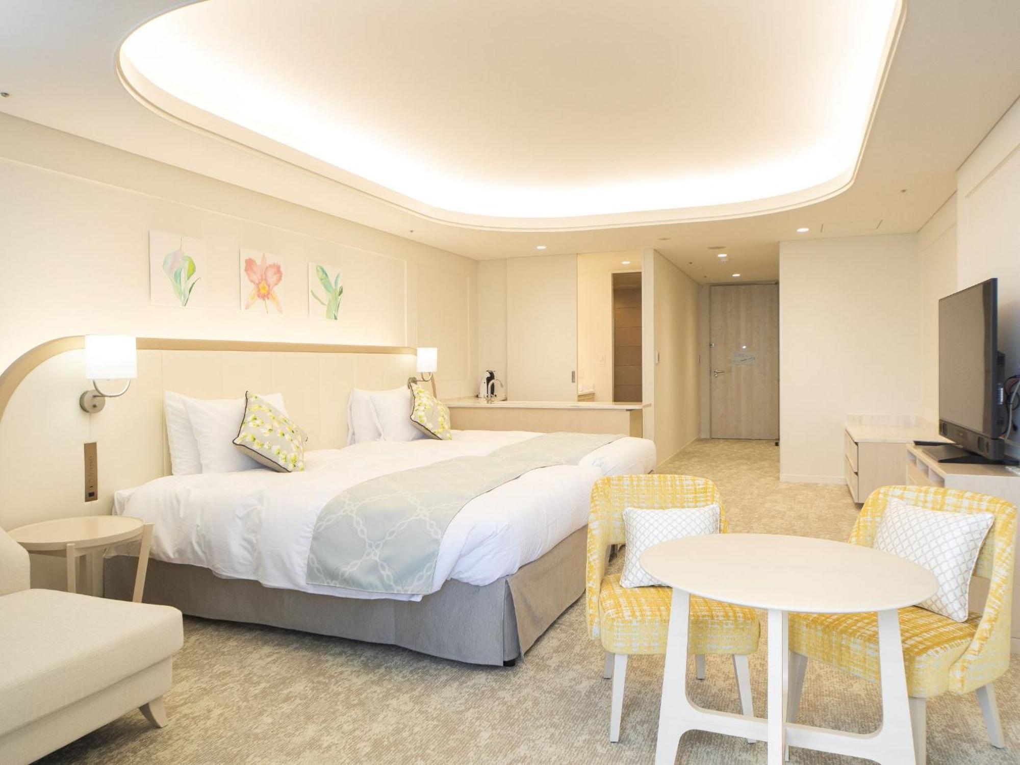 Deluxe Triple Room Sea View