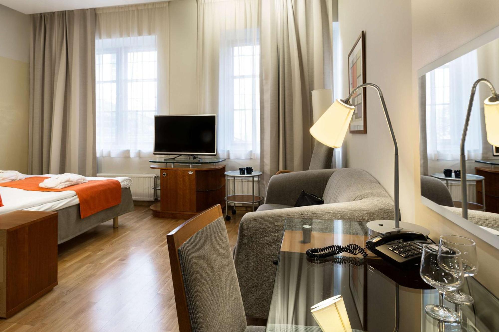 Superior King Room