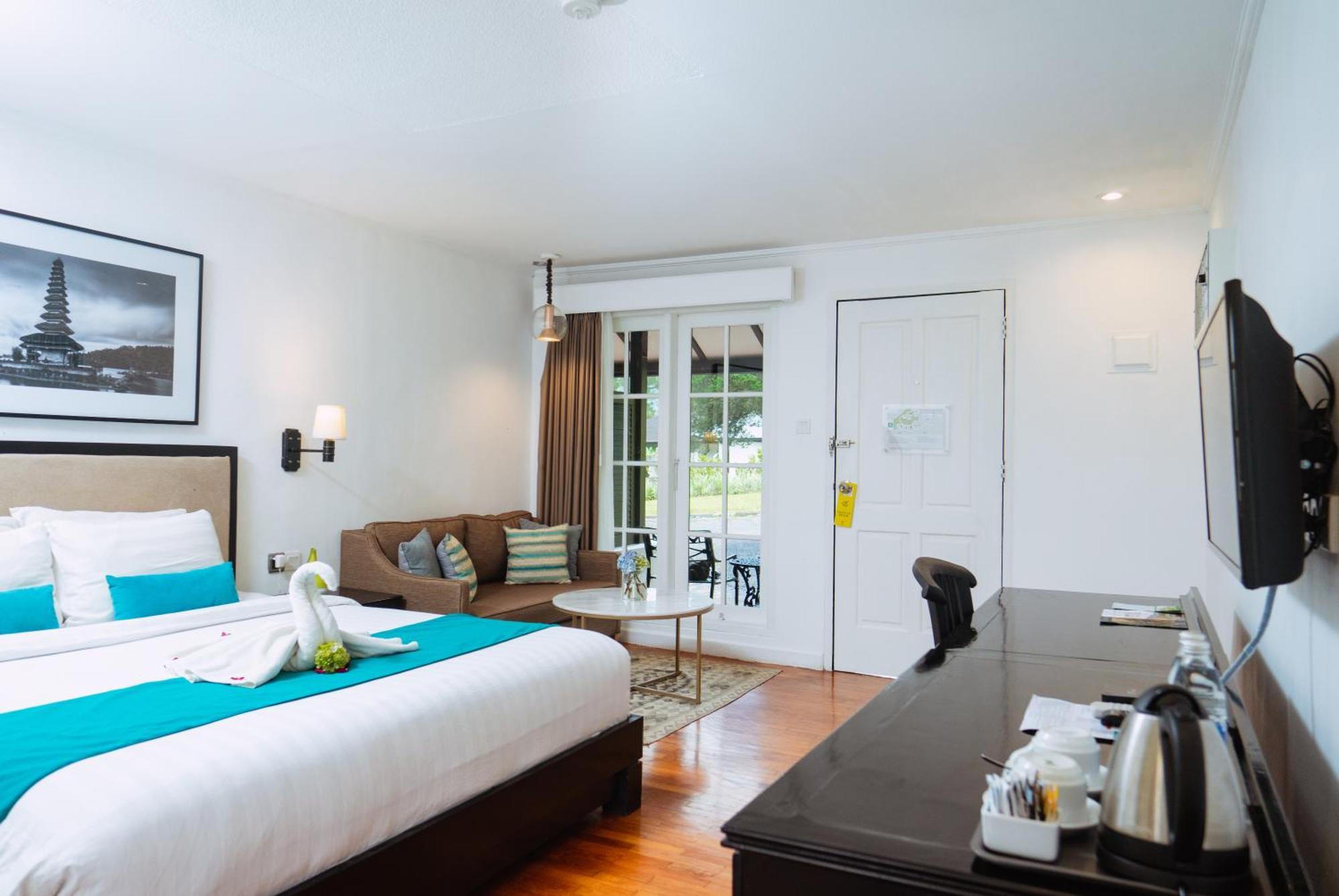 Classic Garden View Room Double Bed