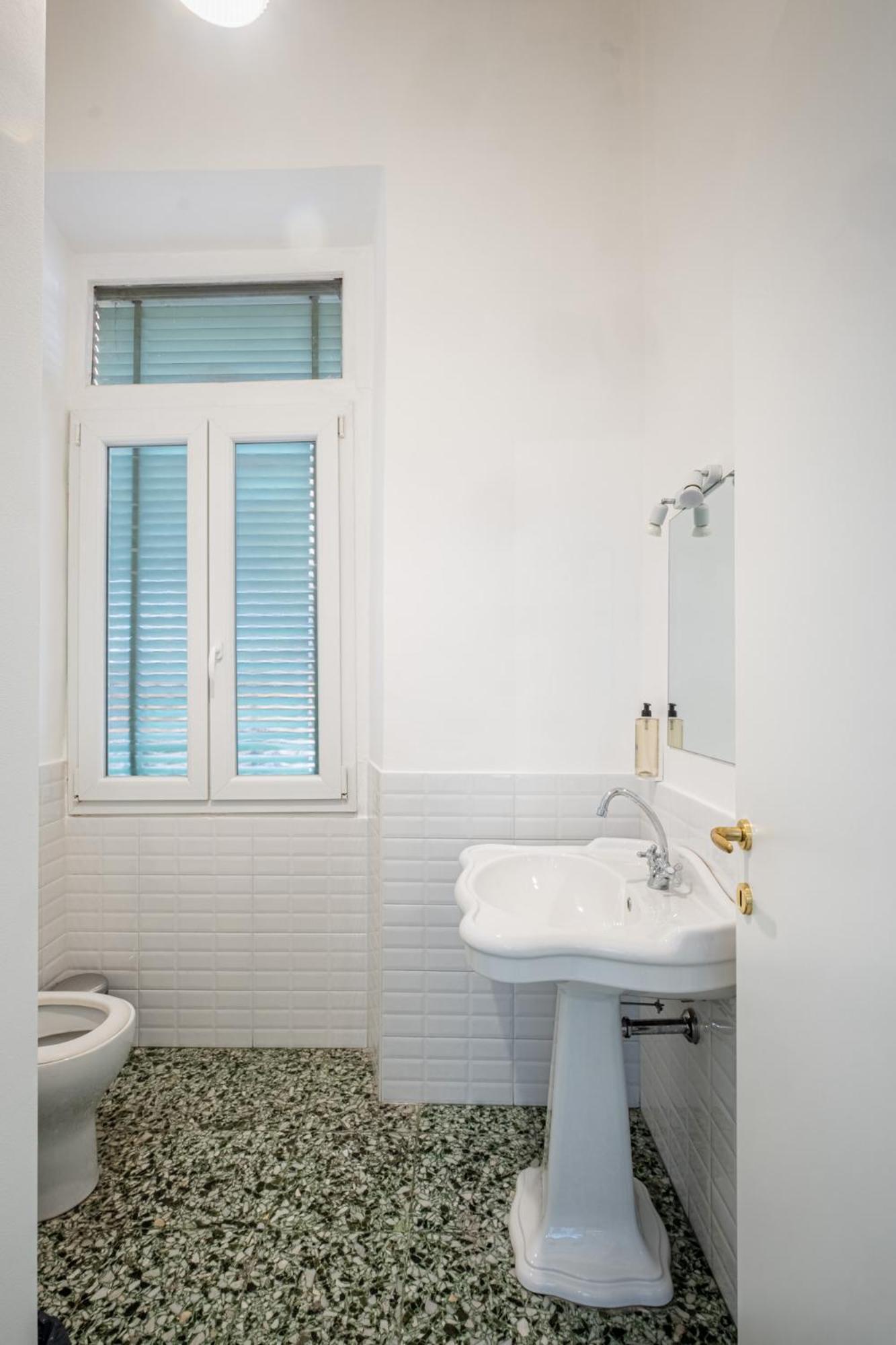 Double Room Balcony,1651752939:JPEG