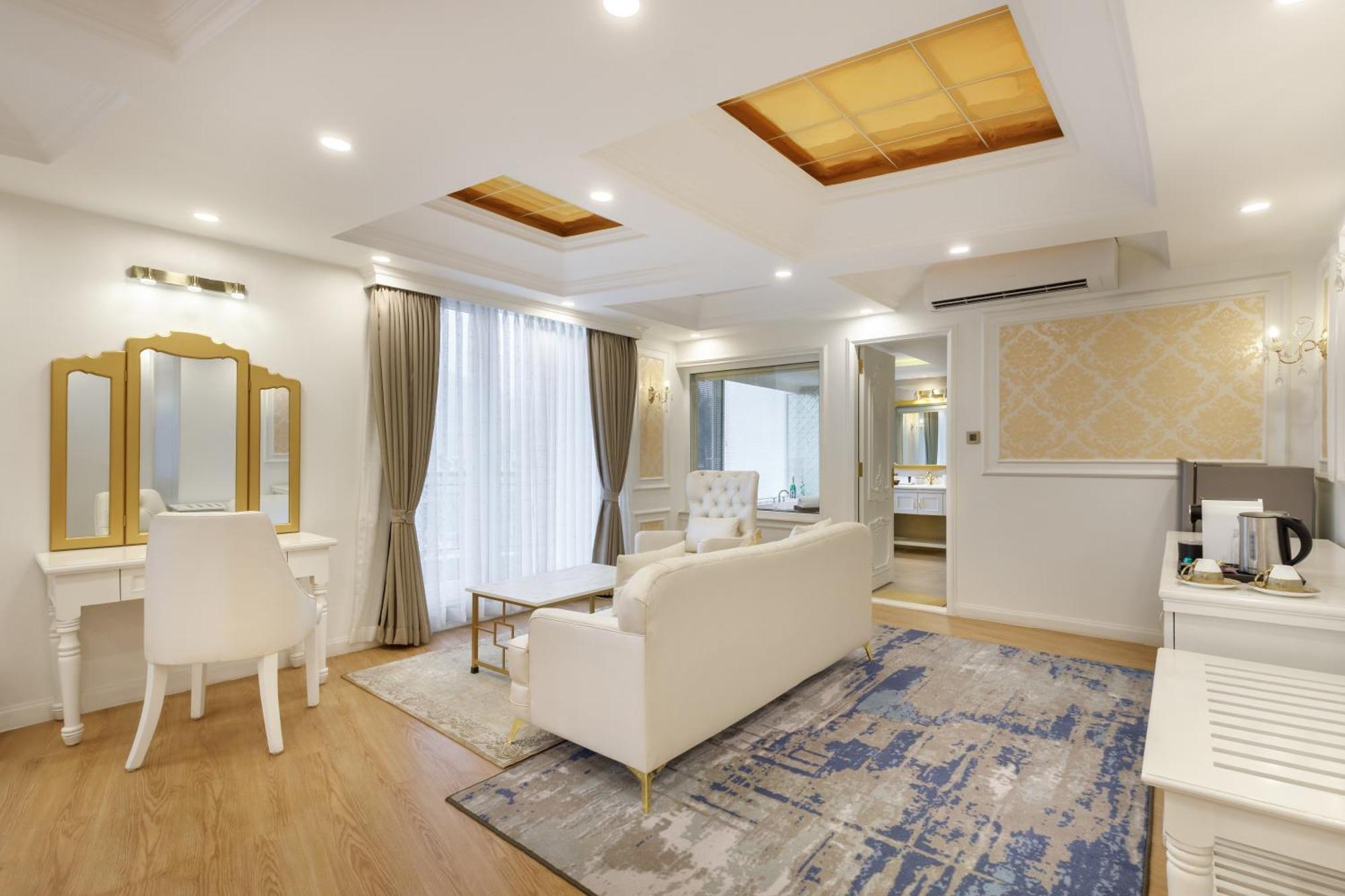 Elite Executive Suite