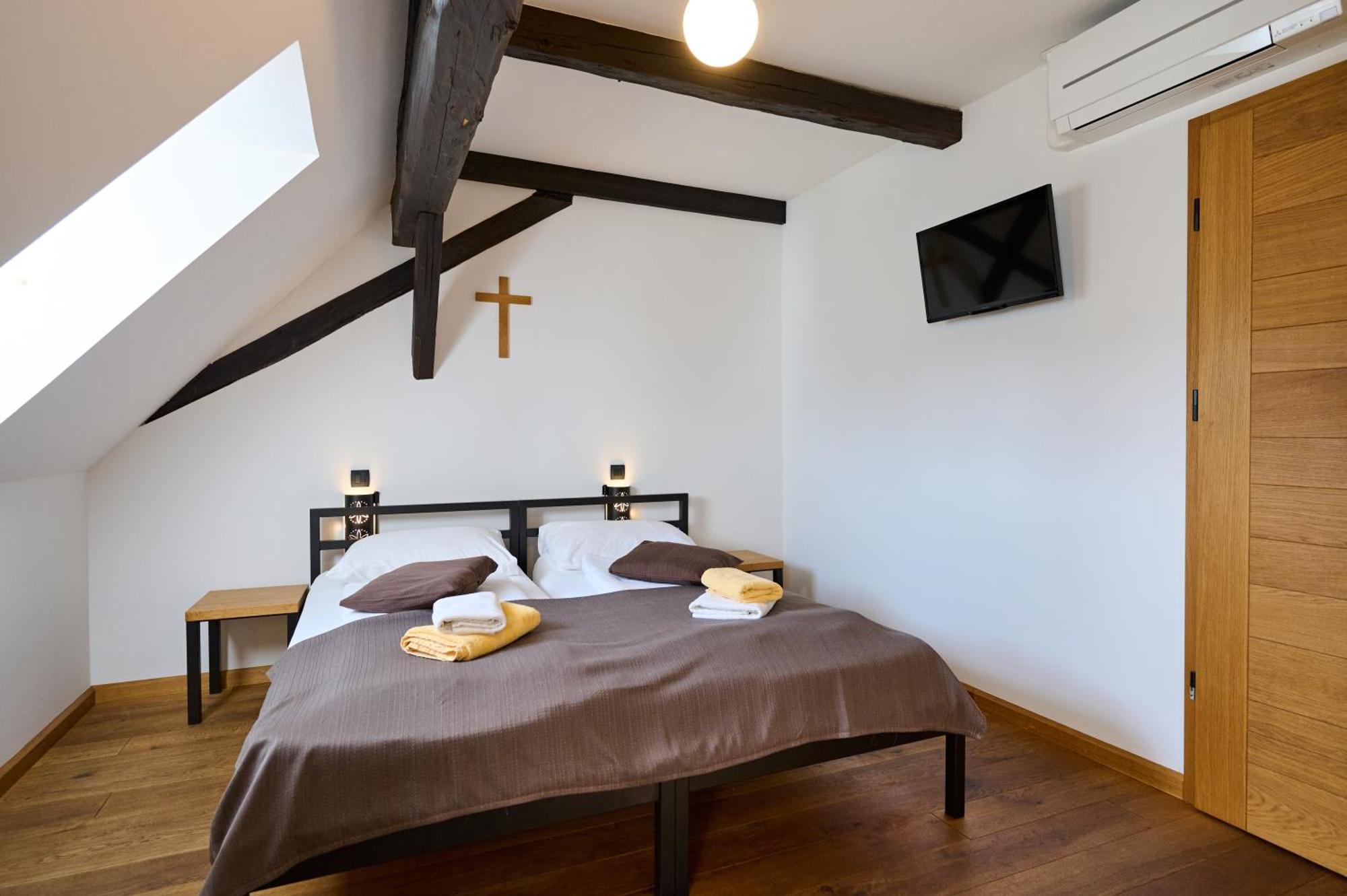 Double or Twin Room Partial View