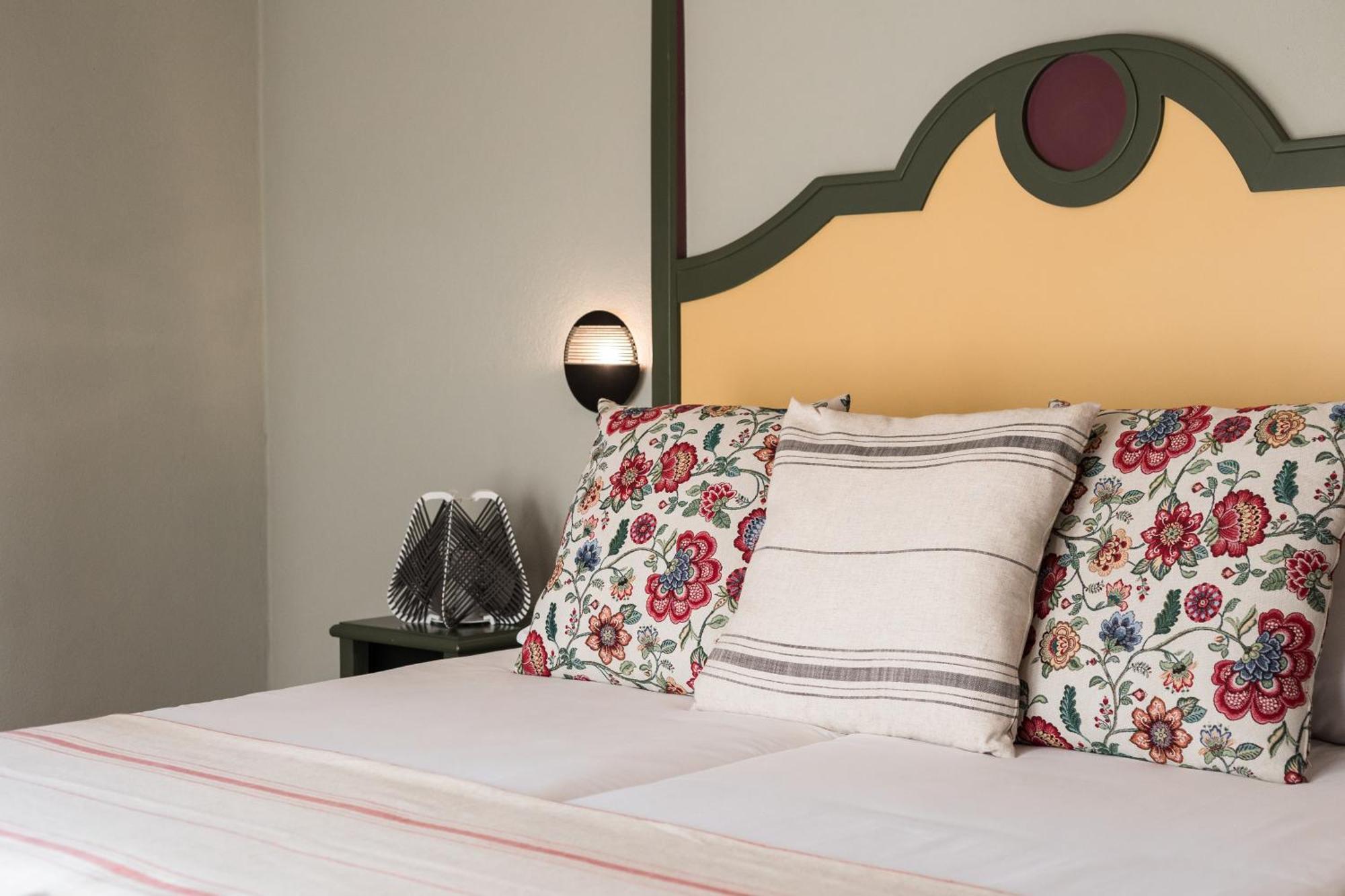 Double Room,1470151574:JPEG