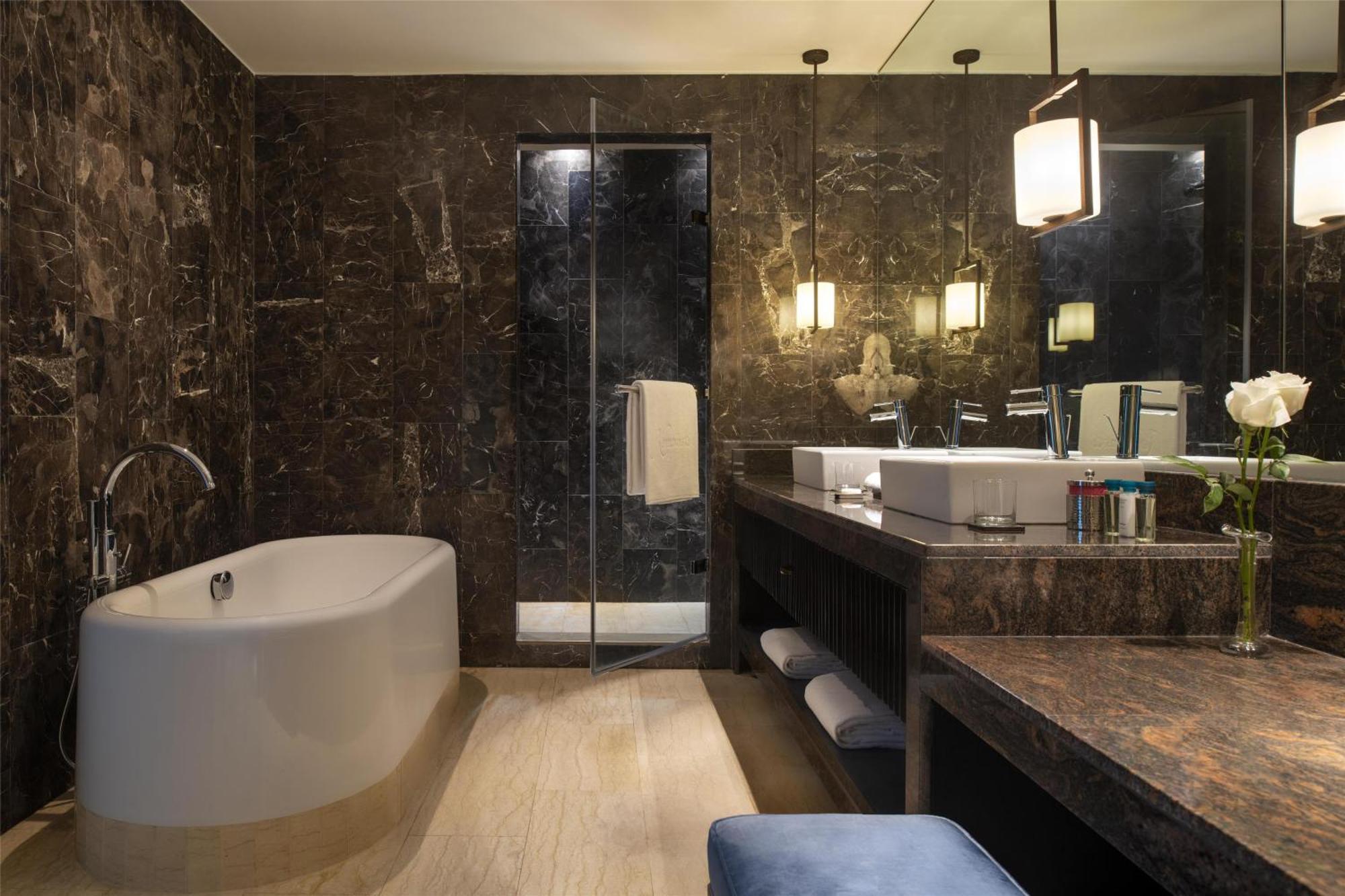 Junior Suite City View