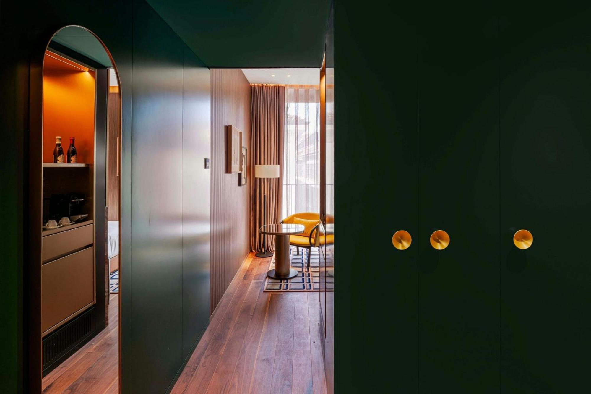 Prestige King Room City View