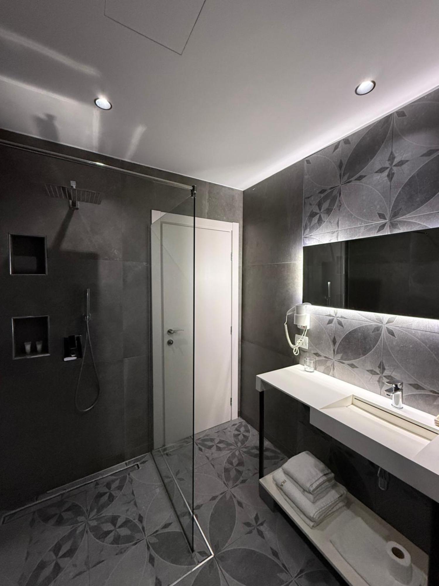 Double Room Mountain View