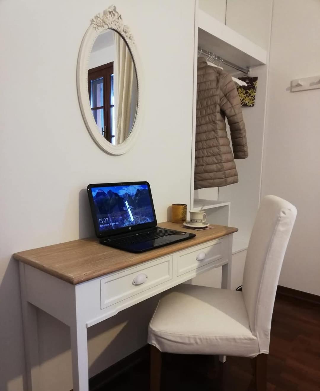 Double Room Private External Bathroom