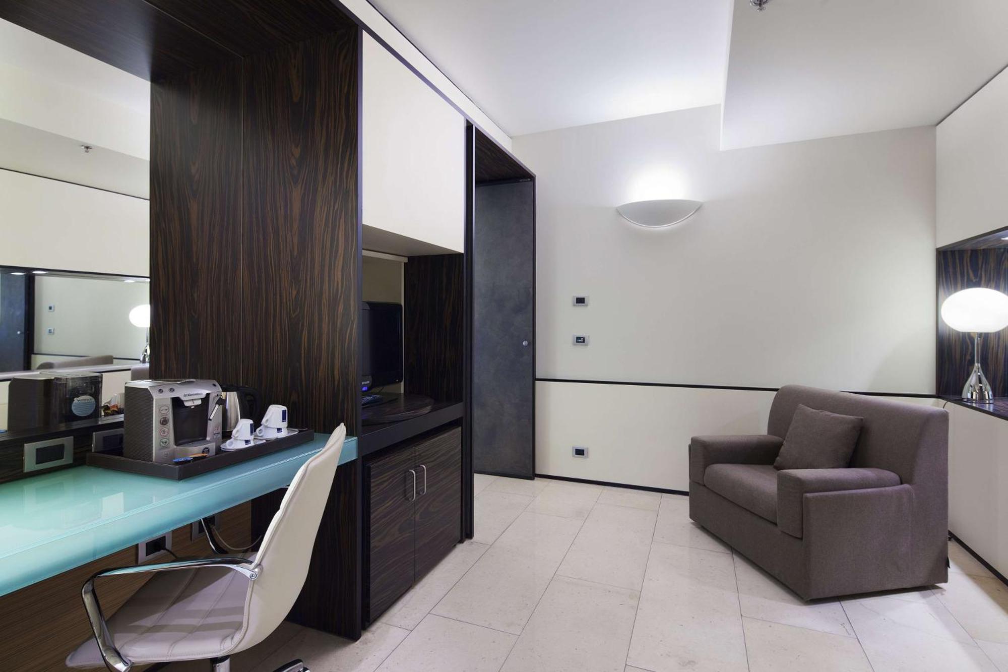 Suíte Júnior com Vista de Darsena e Cama Extra