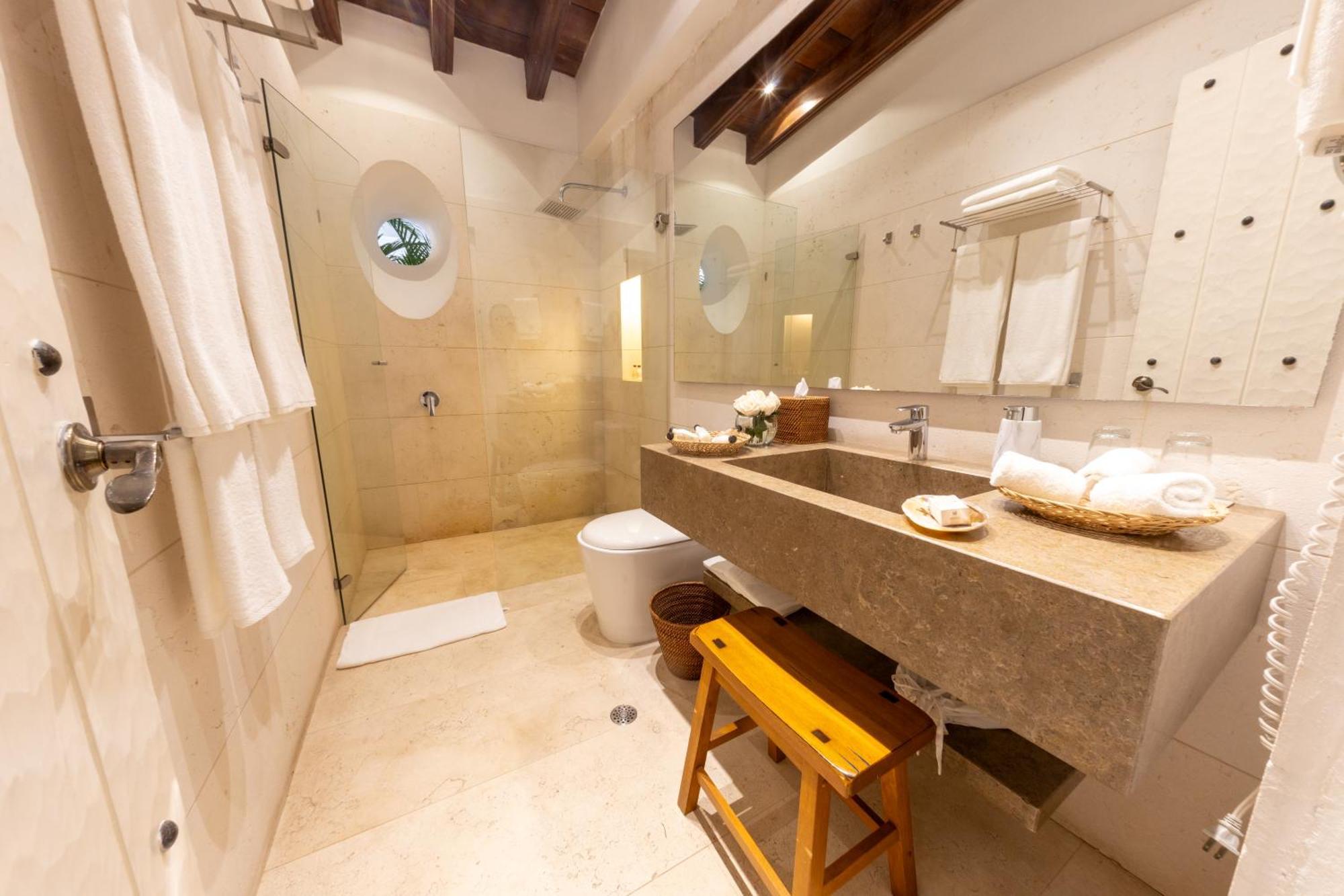 Double Room,1674728872:JPEG