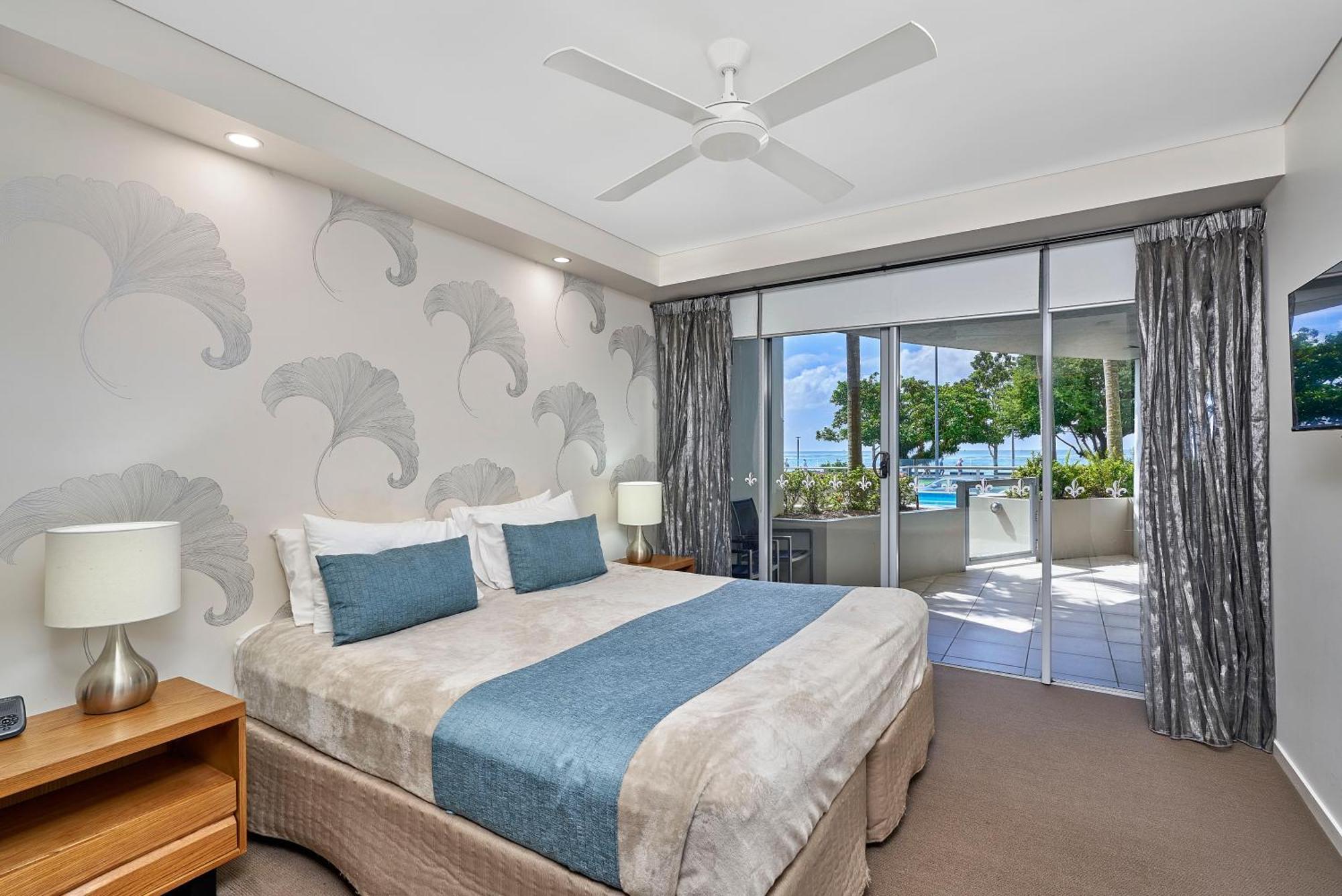 Three Bedroom Apartment Pool Access Penthouse