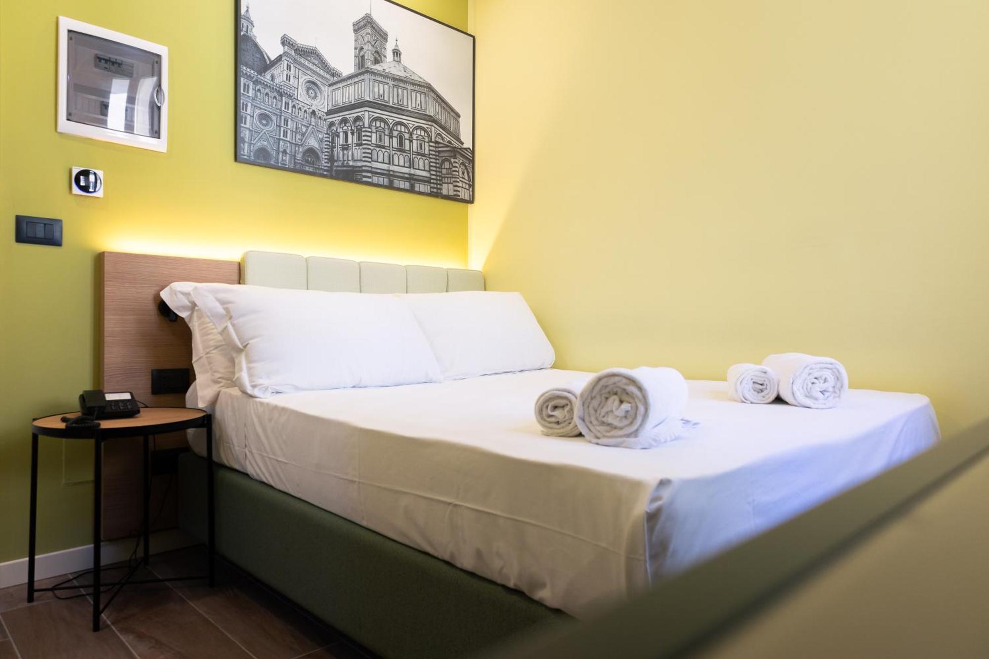 Small Double Room,1683806475:JPEG