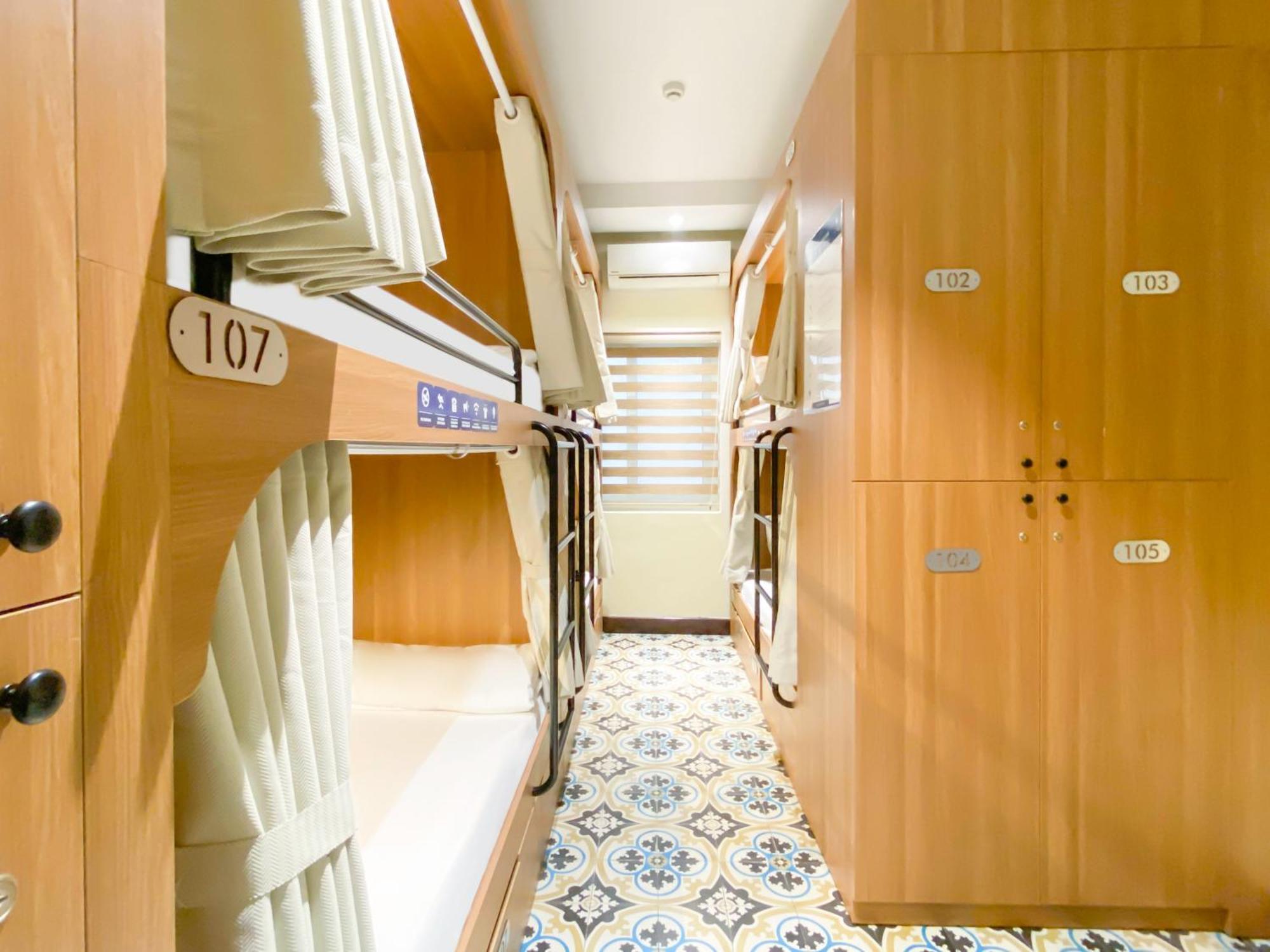 6-Bed Female Dormitory Room