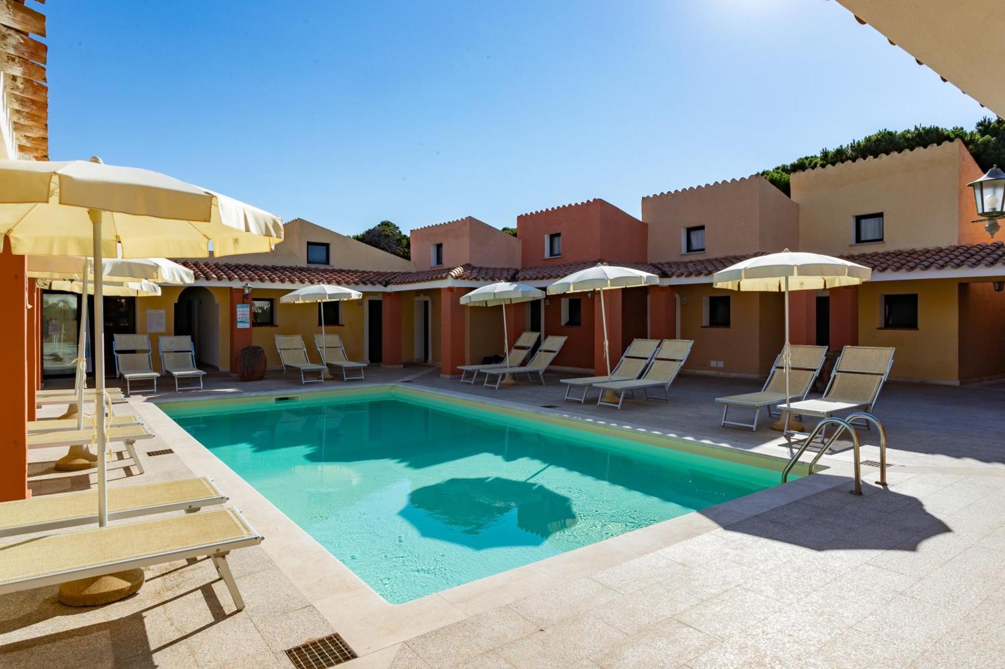 Queen Room Pool View