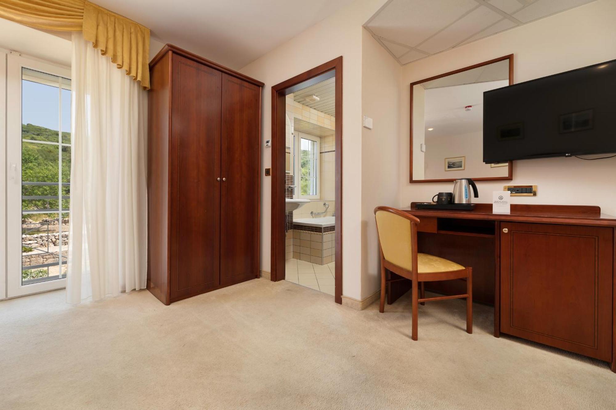 Double Room Park Side