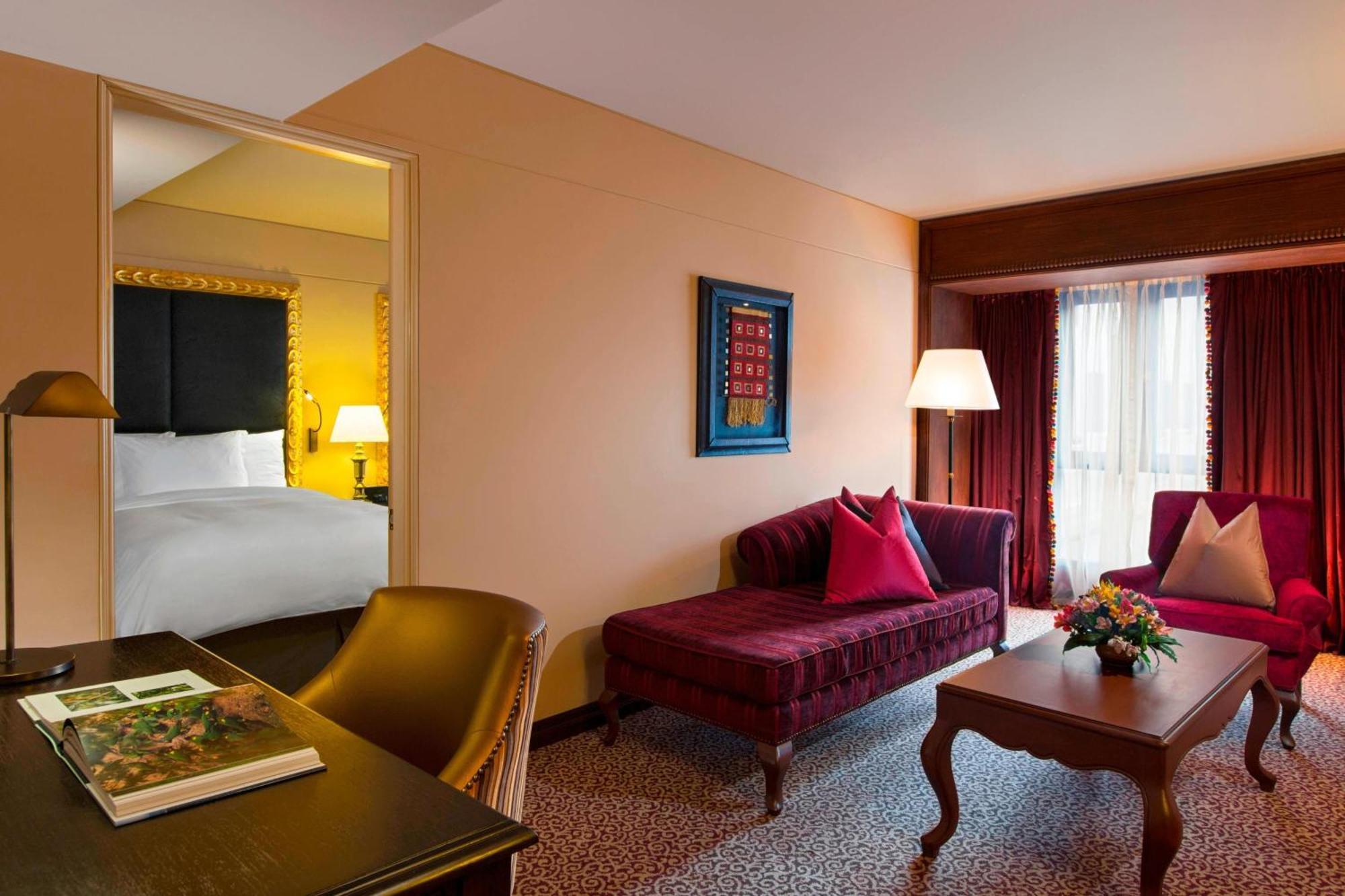 One Bedroom Suite Suite 1 King