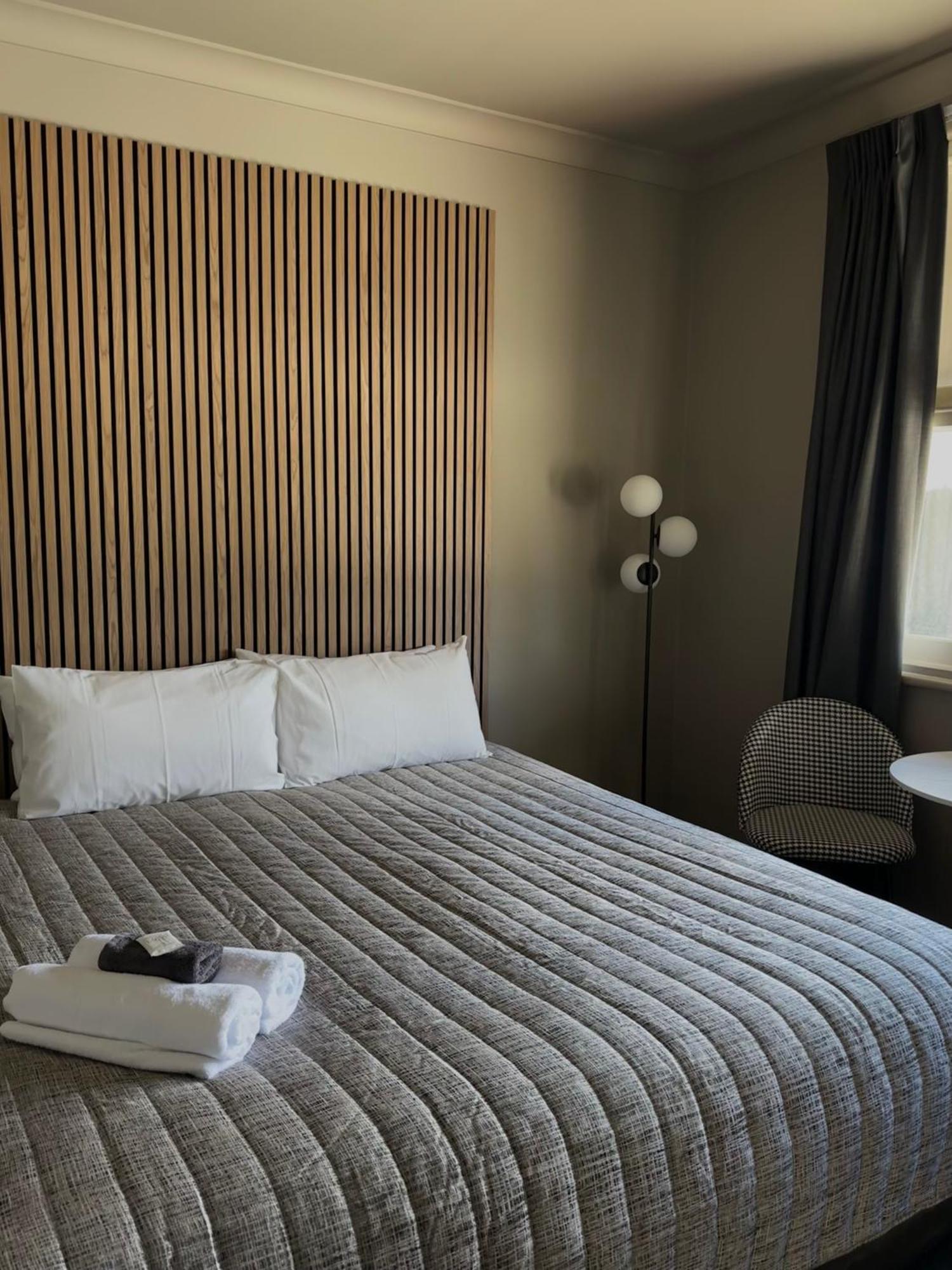 Superior King Suite