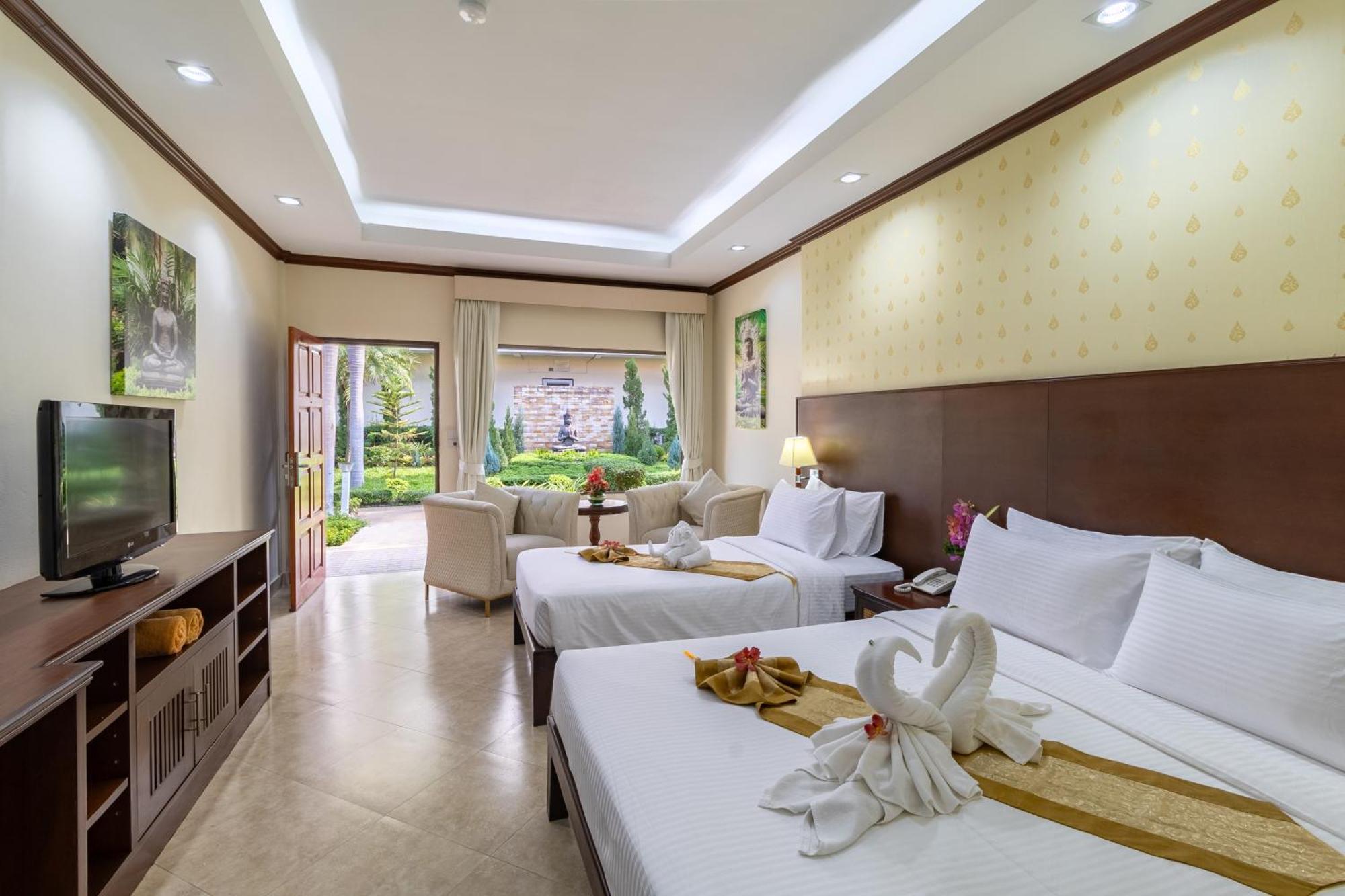 Deluxe Room Twin Bed,1698983427:JPEG