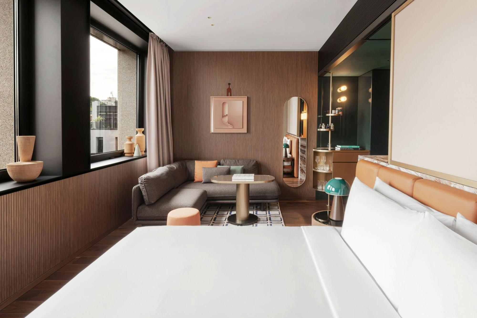 Atelier King Room City View