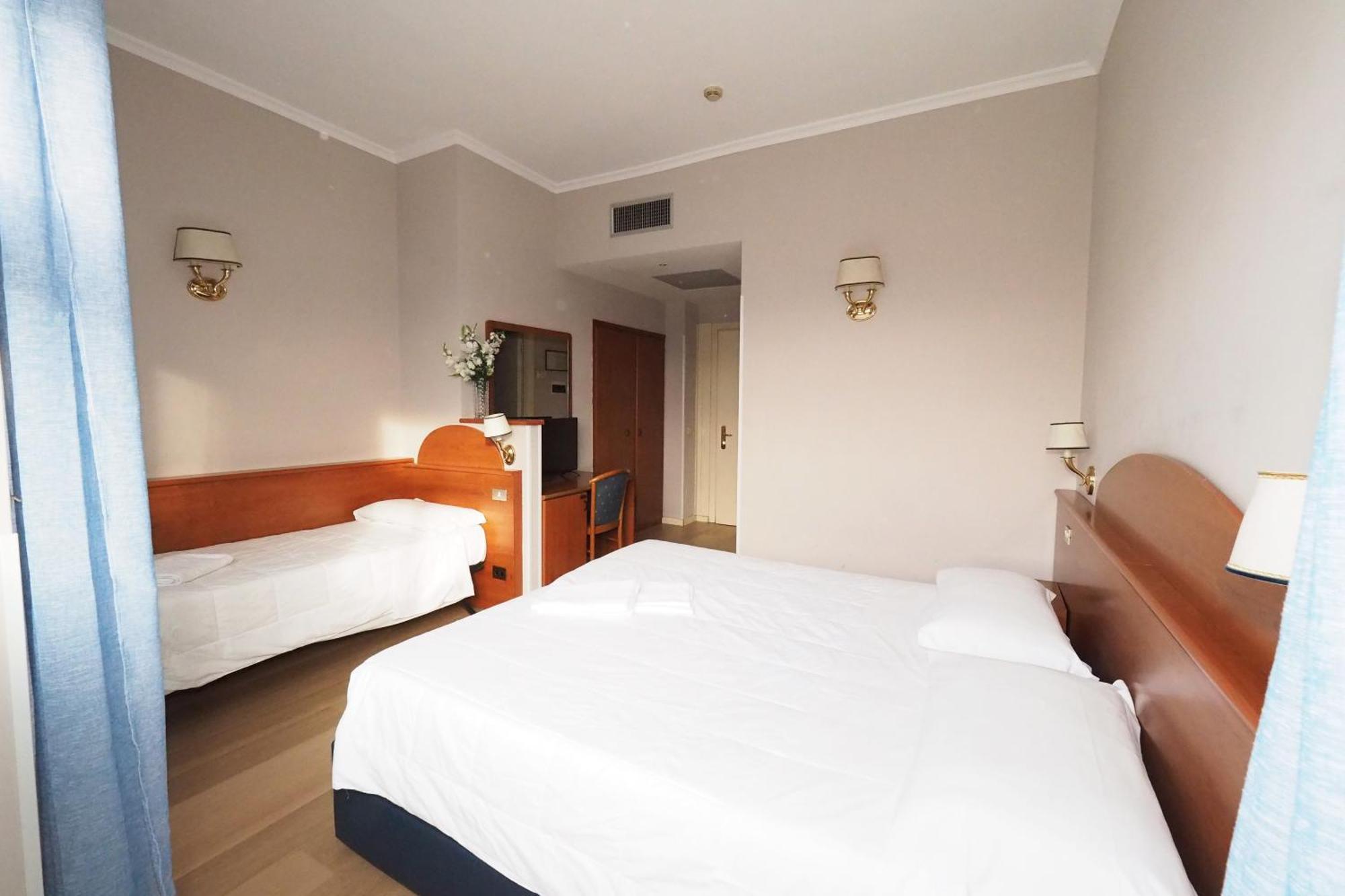 Basic Triple Room