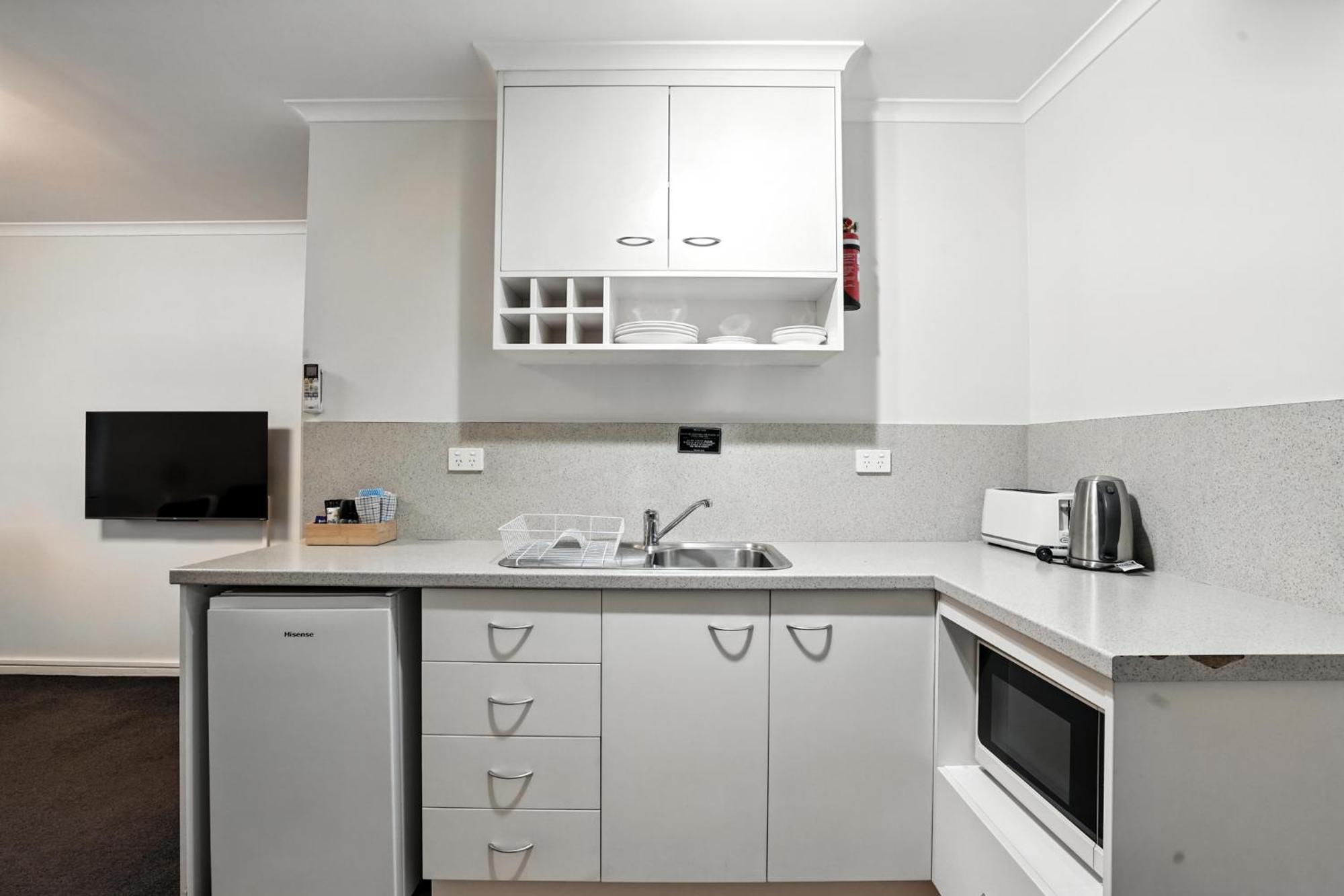Two-Bedroom Apartment Upstairs Internal Staircase includes Wifi