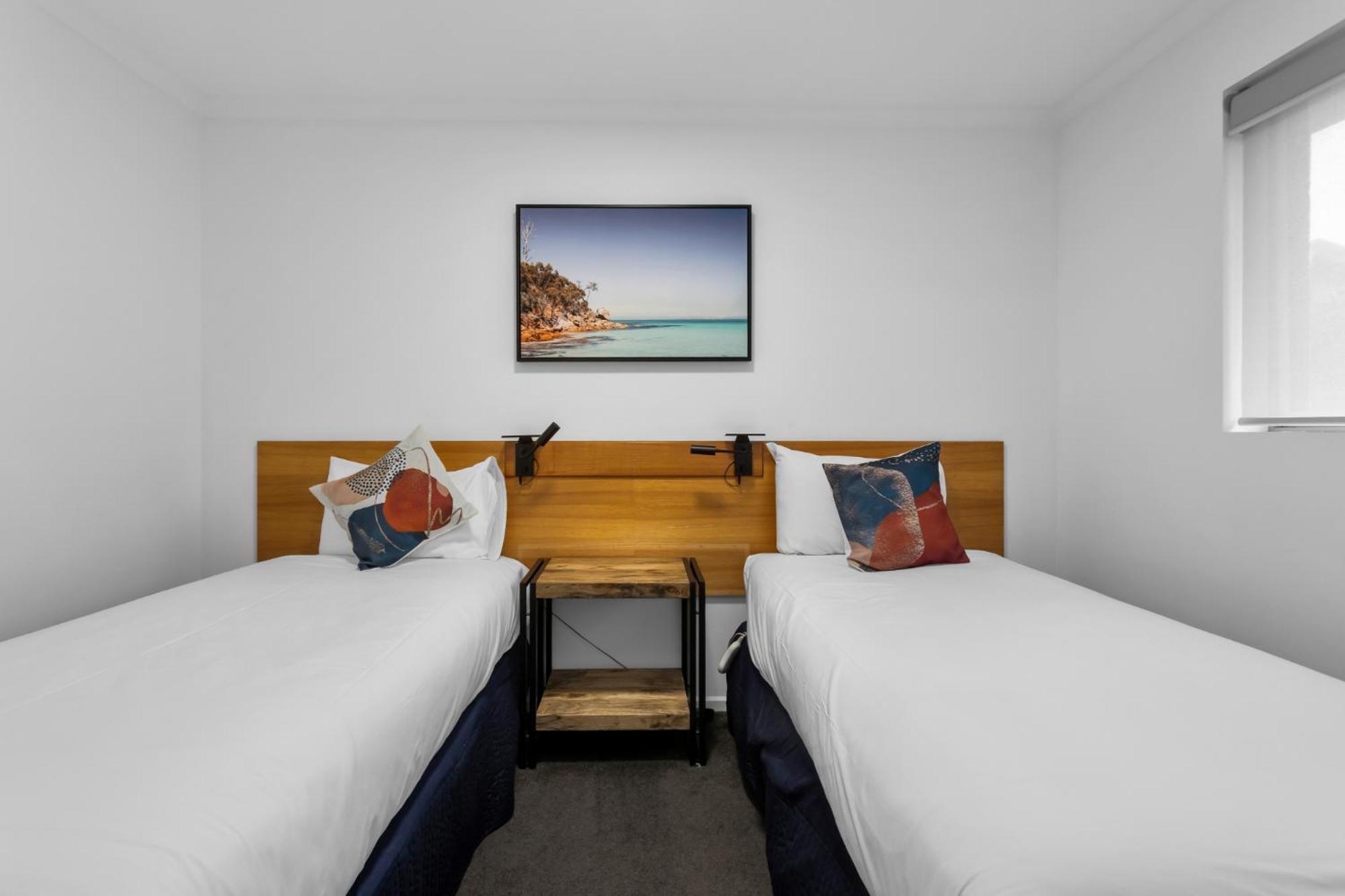 Two-Bedroom Apartment shared Courtyard includes Wifi