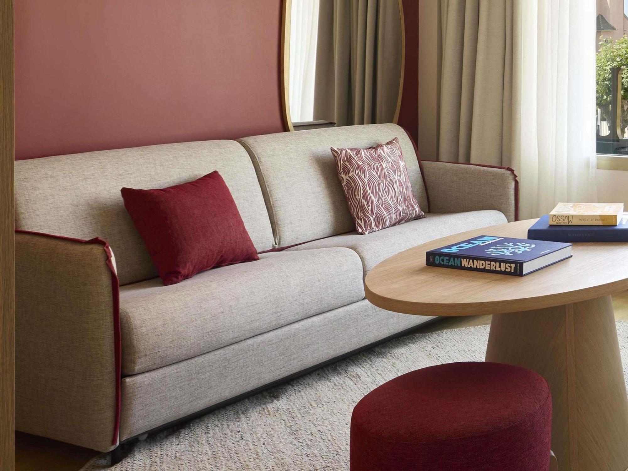 Junior King Suite with Sofa Bed,1716978706:JPEG