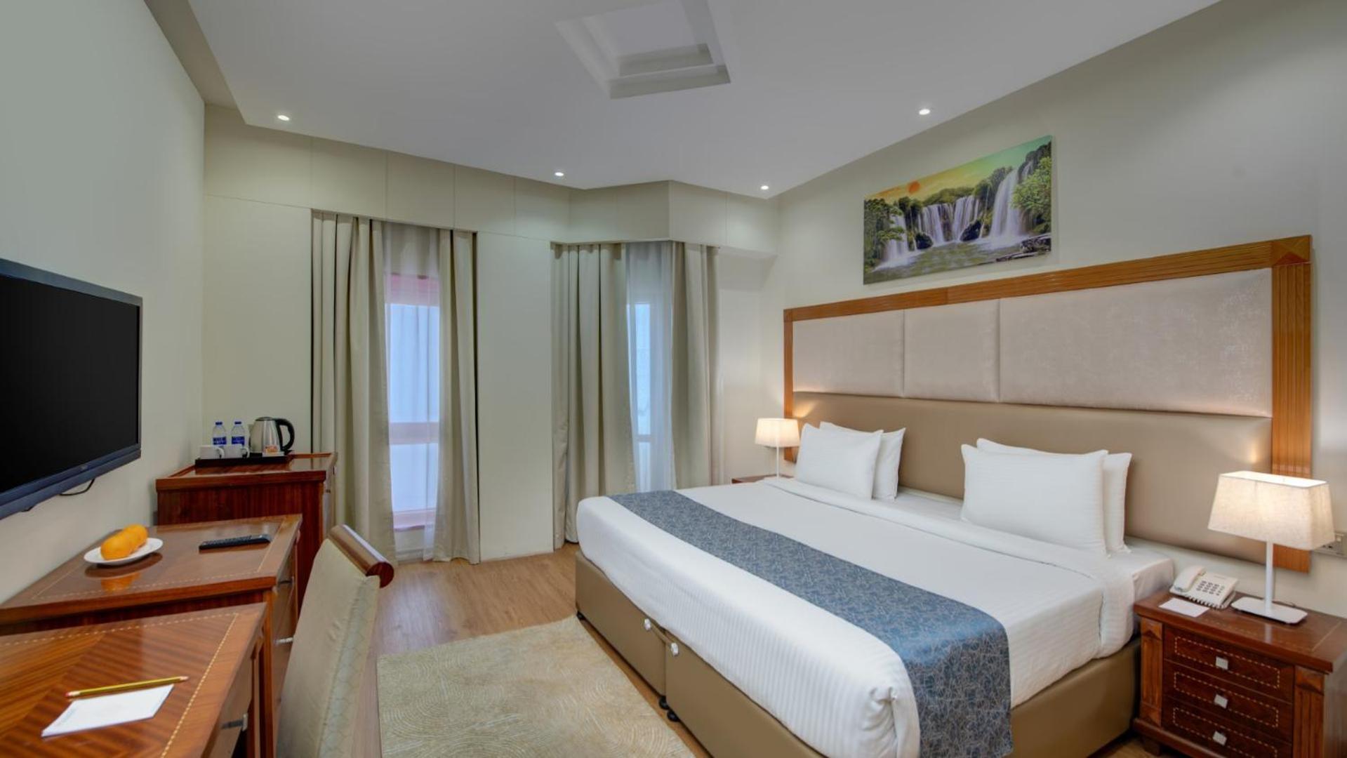 Deluxe King Room