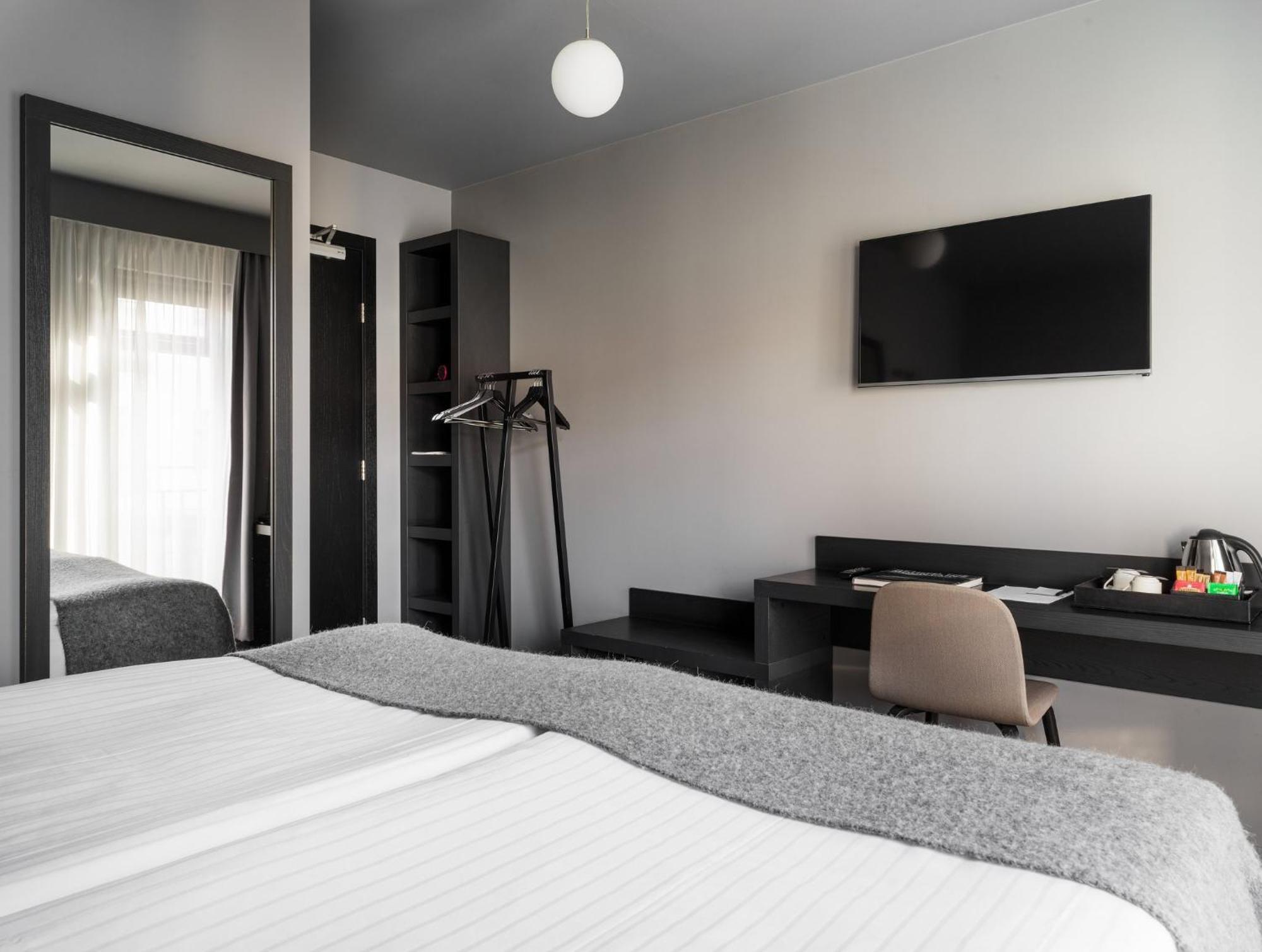 Standard Double Room,1722975047:JPEG