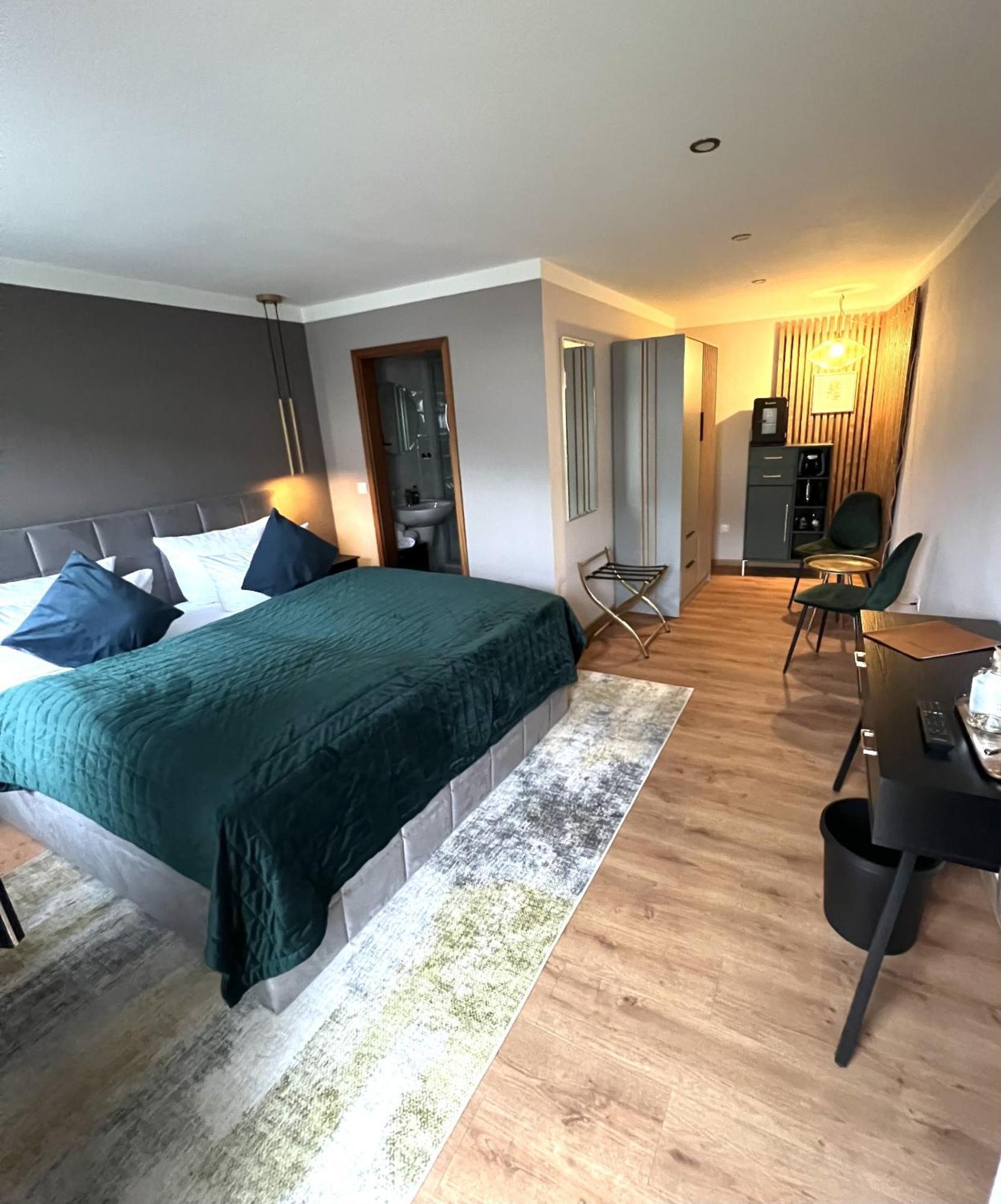 Standard Double Room,1730040534:JPEG