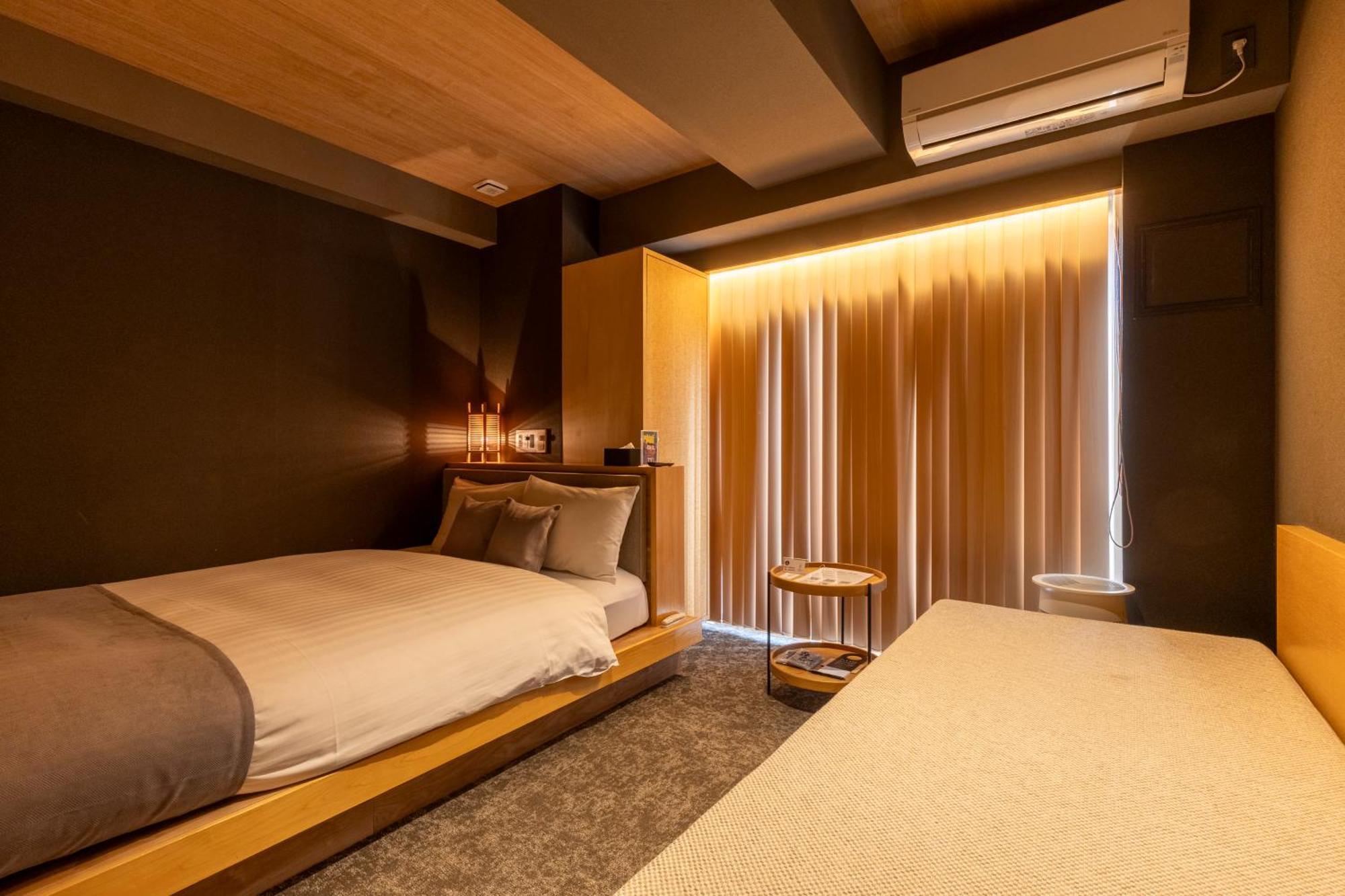 Double Room,1766847106:JPEG