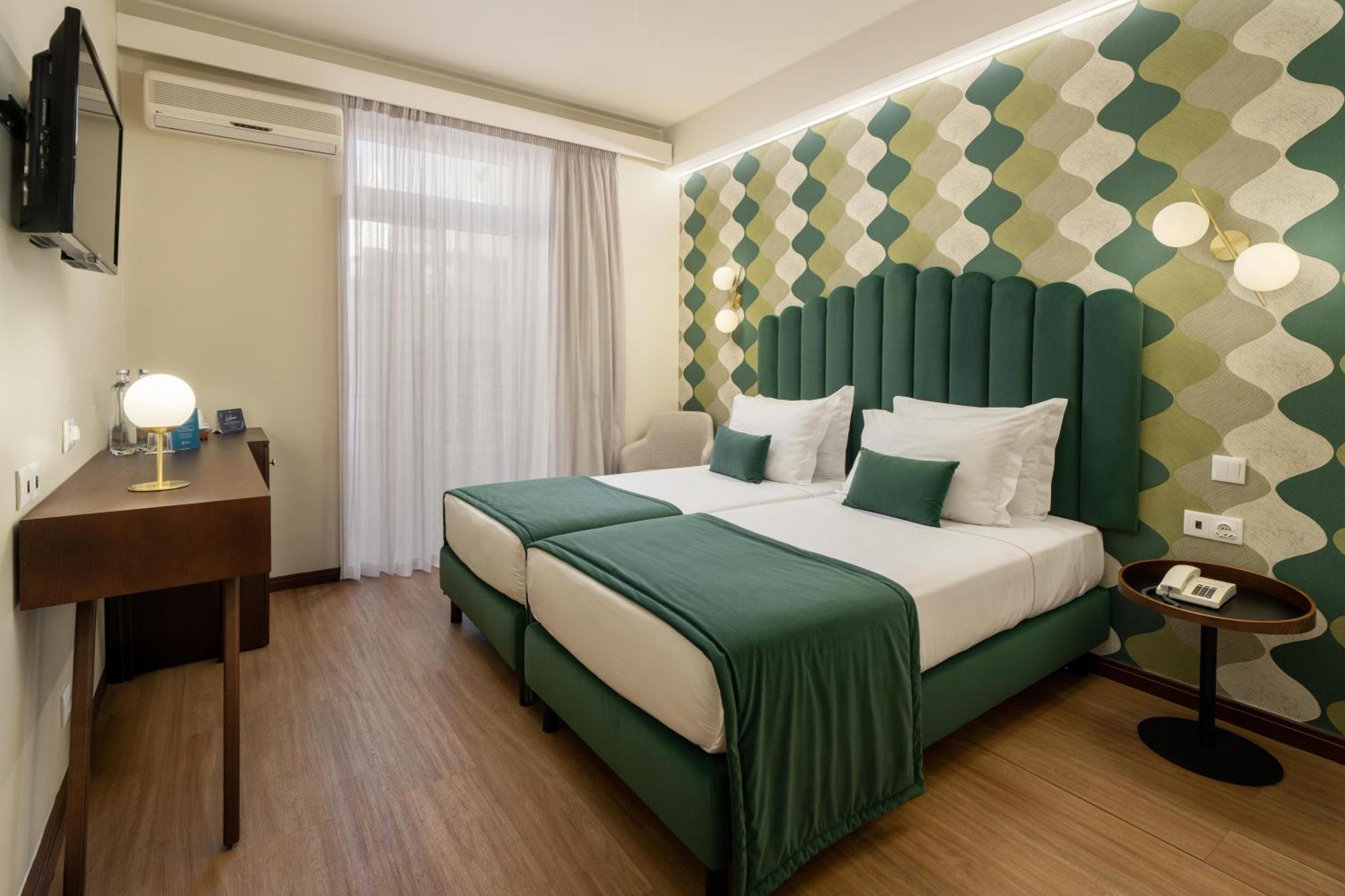 Double or Twin Room,1739442847:JPEG