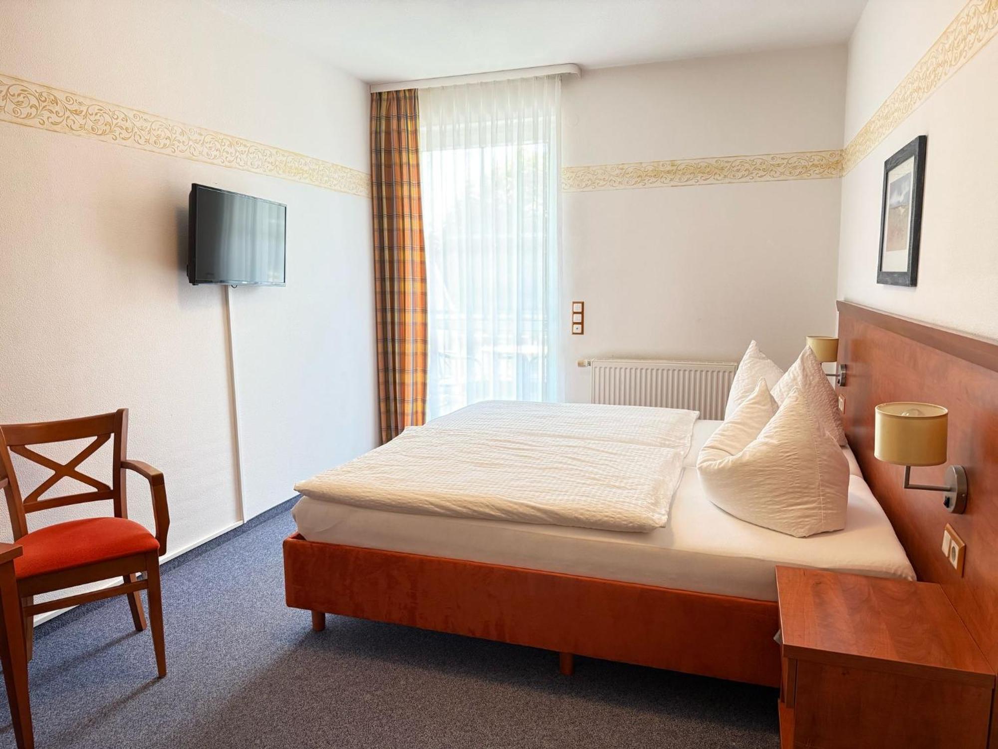 Deluxe Double Room Balcony,1740707701:JPEG