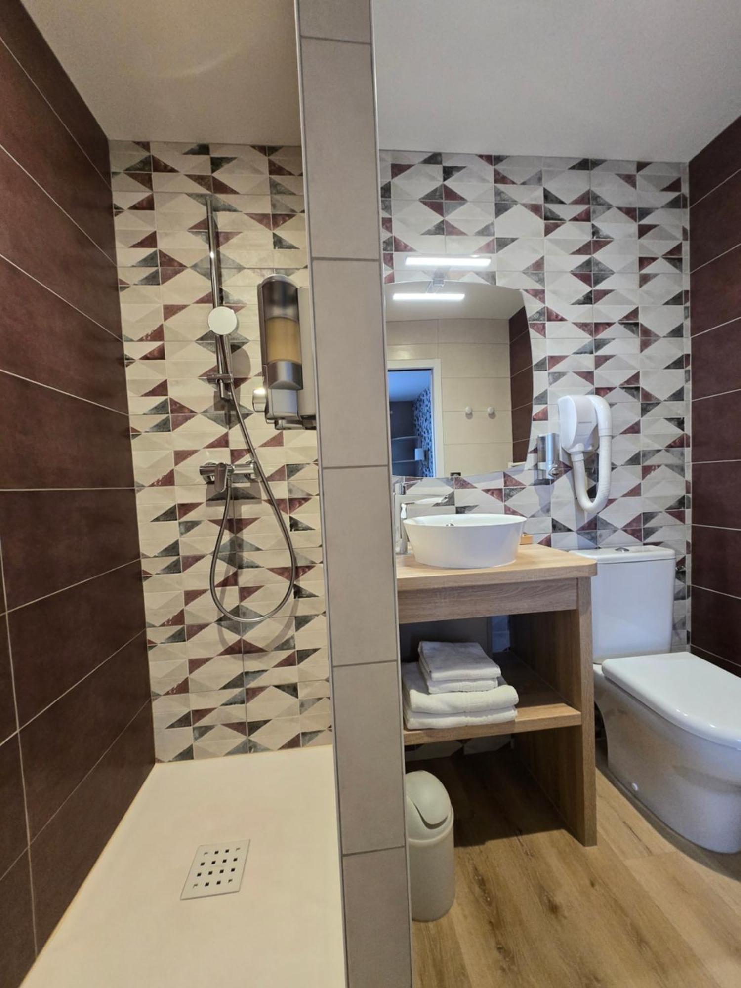 Superior Double Room,1742581186:JPEG