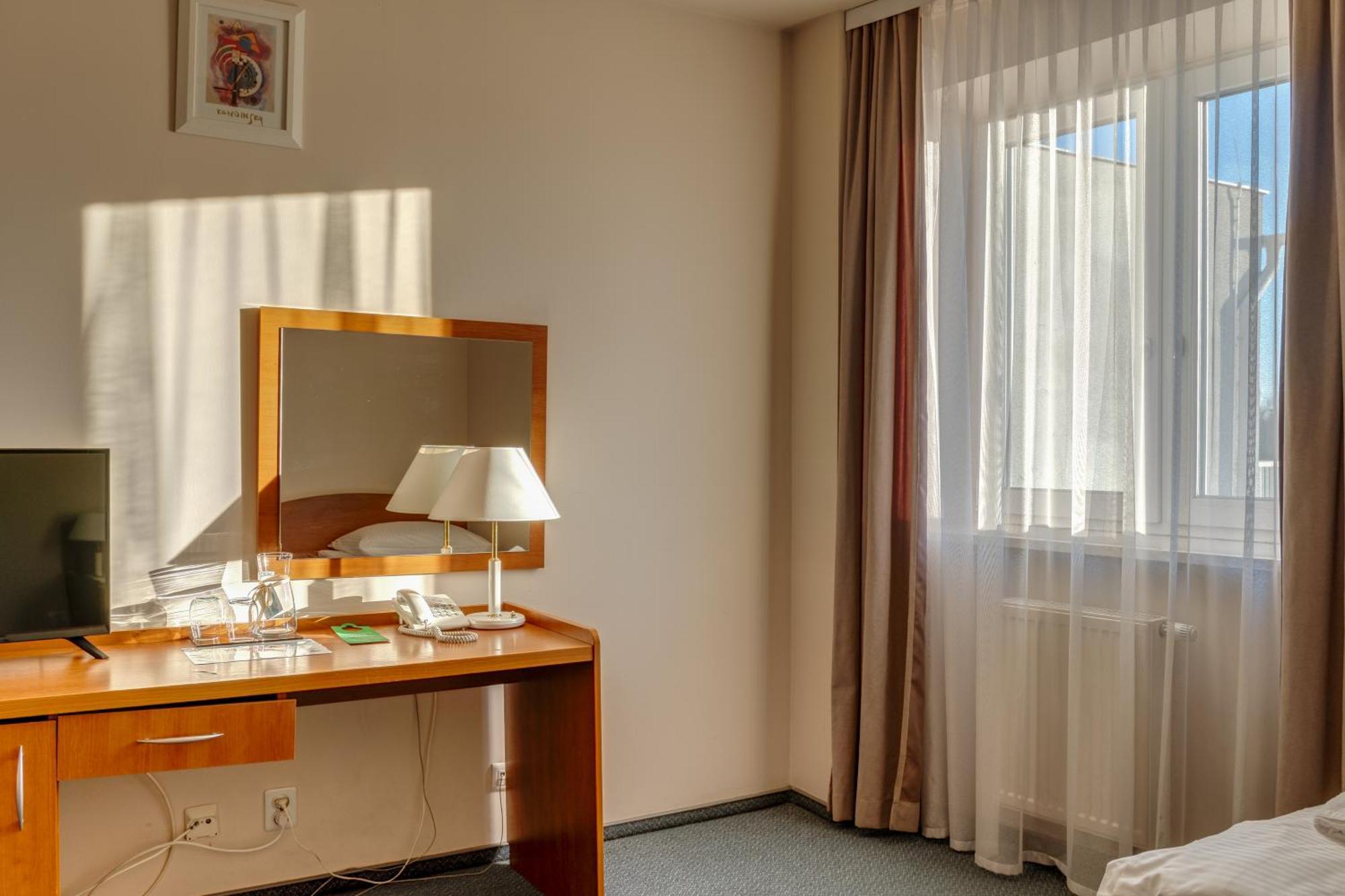 Large Double Room