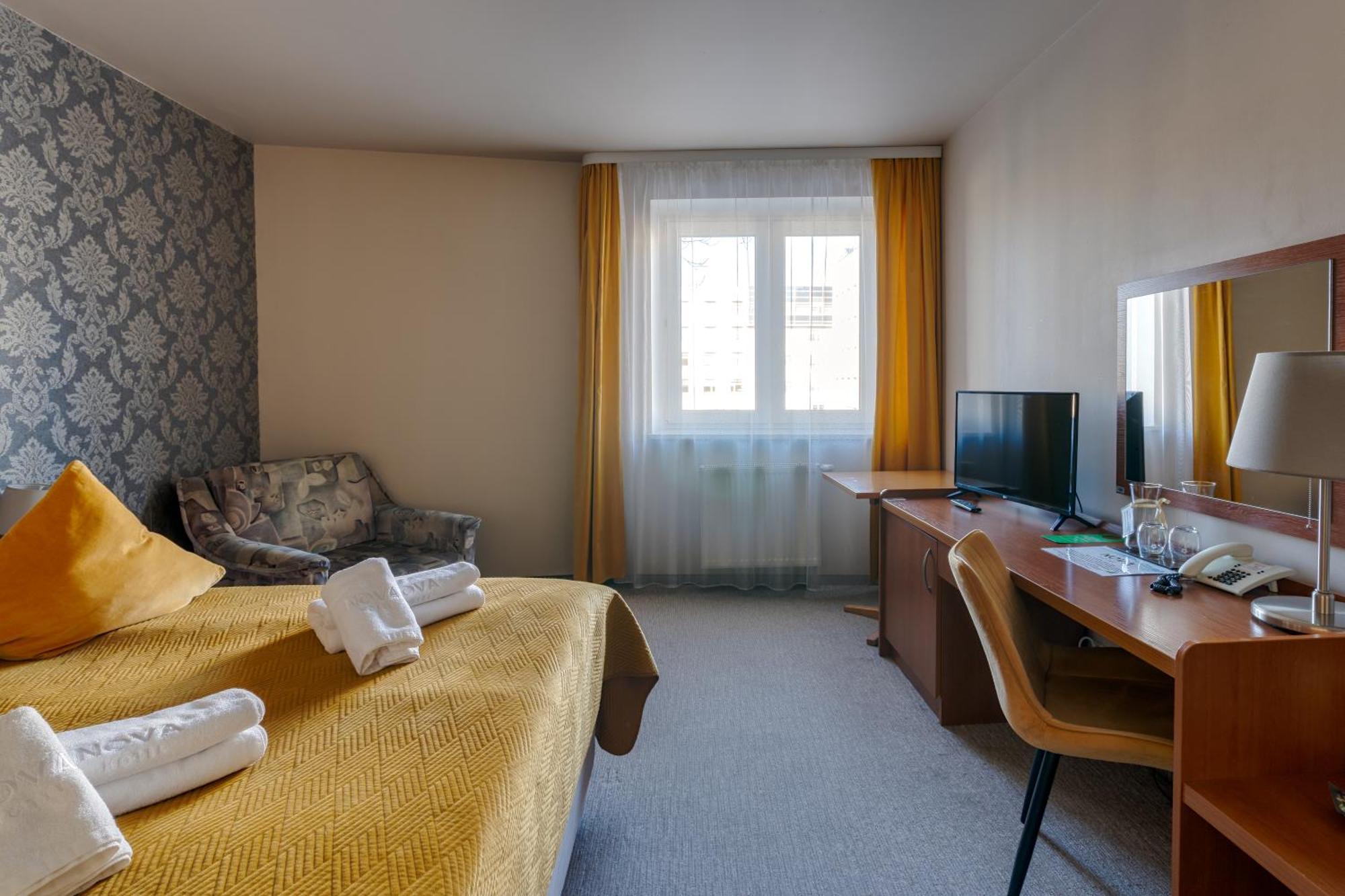 Large Double Room