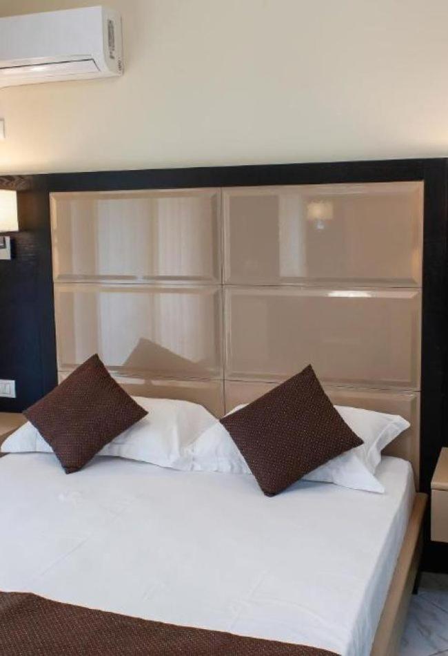 Double Room Balcony Sea View
