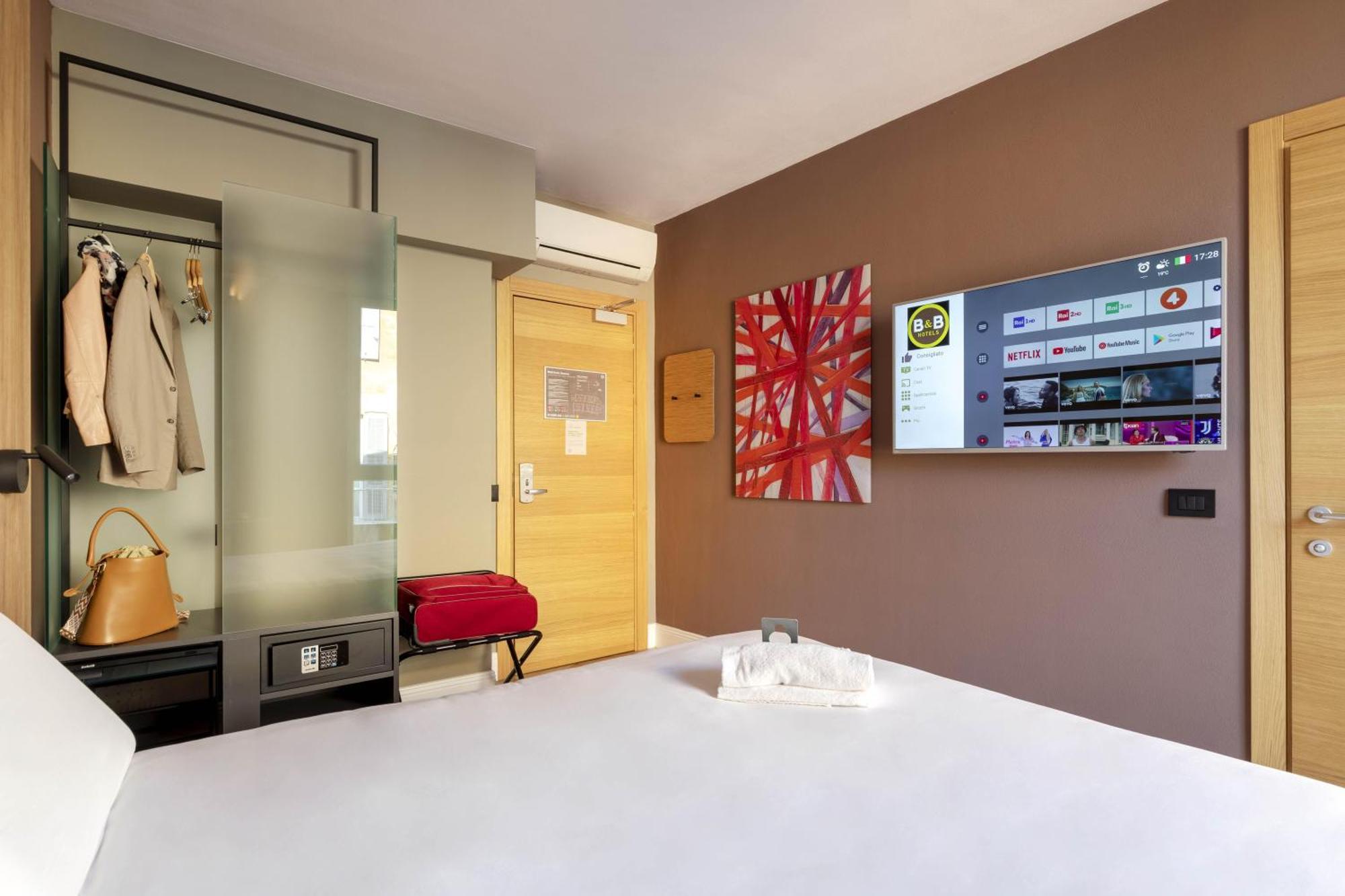 Double Room,1743511856:JPEG