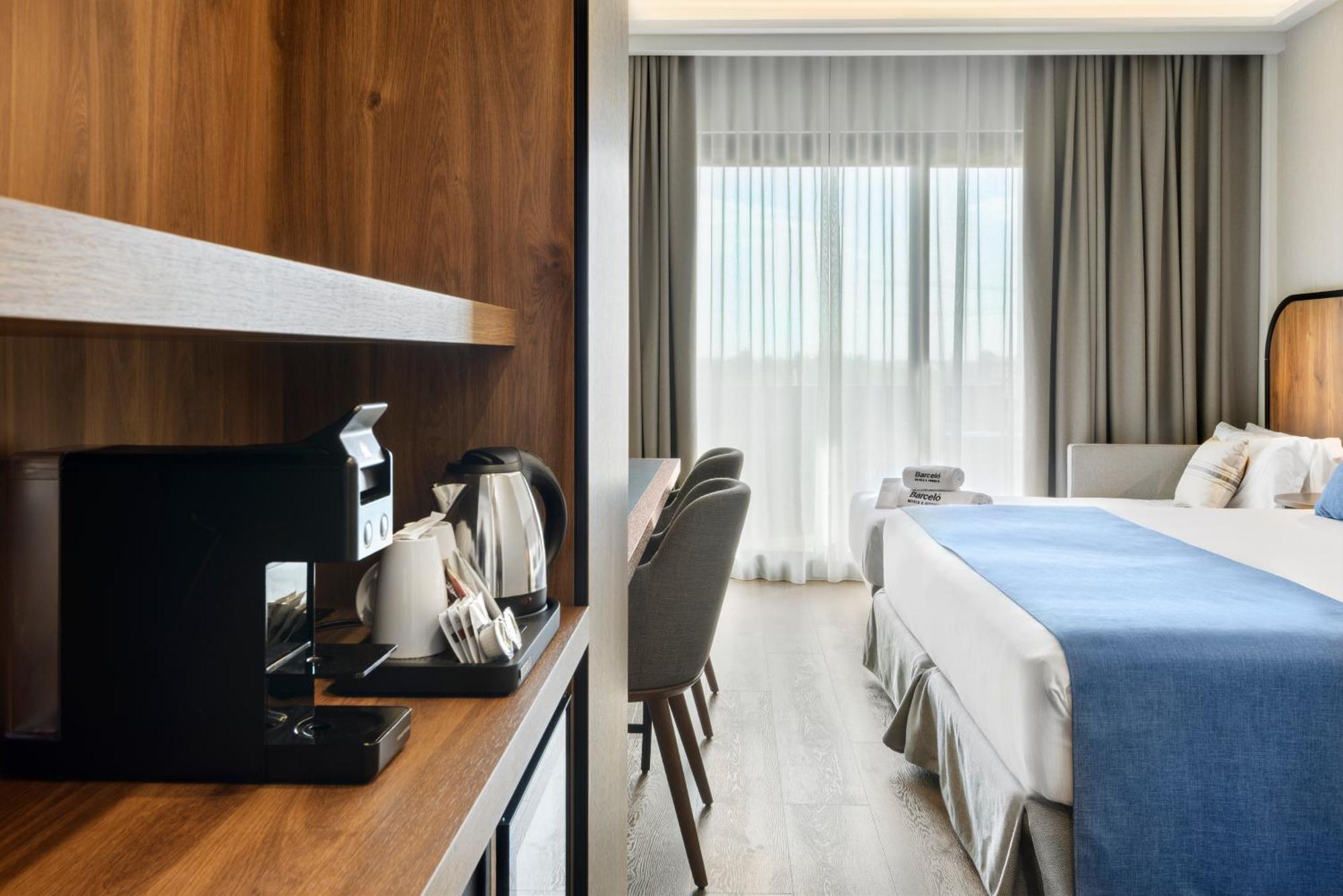 Deluxe Double or Twin Room