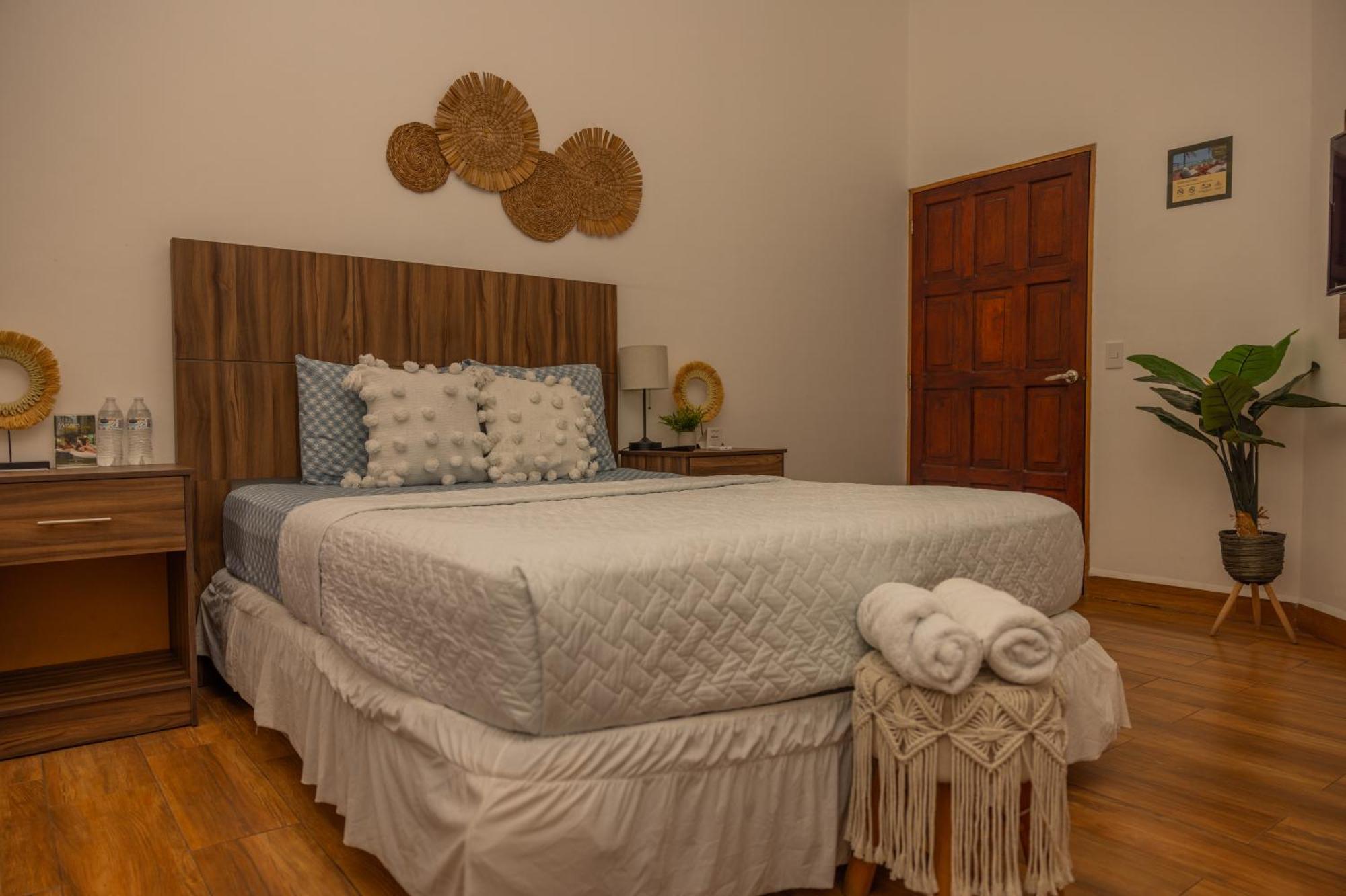Basic Triple Room