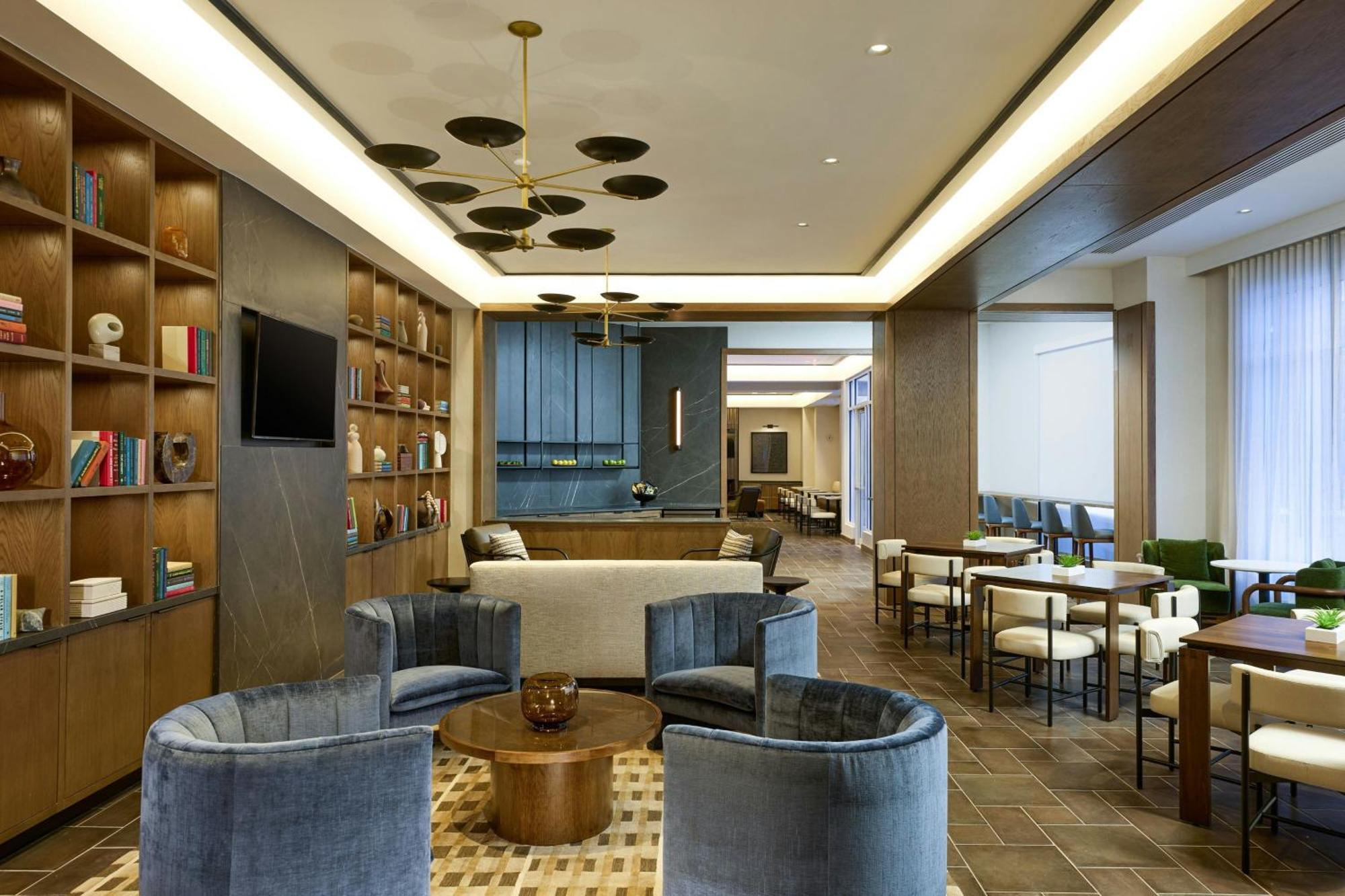 Deluxe King or Double Room
