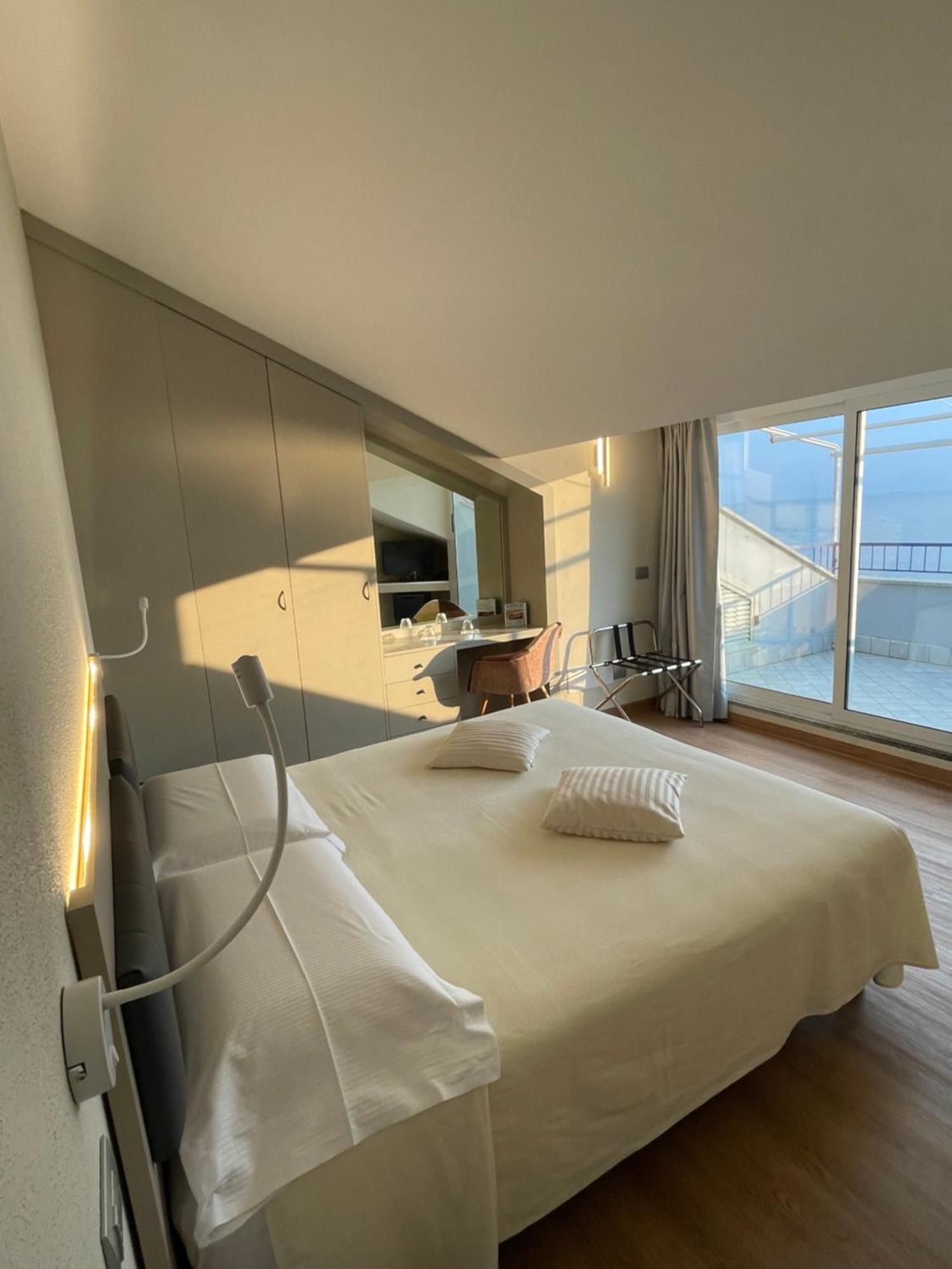 Deluxe Double Room Sea View