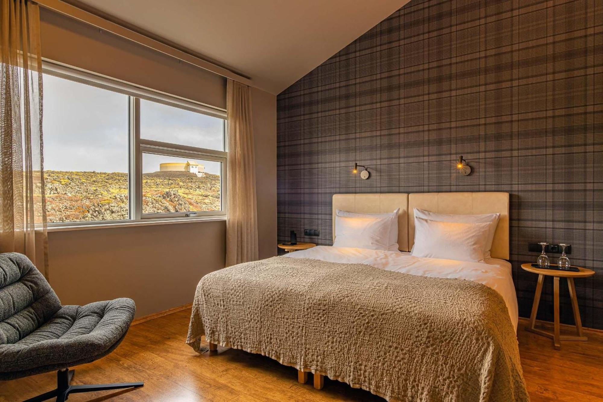 Superior Double or Twin Room Mountain View